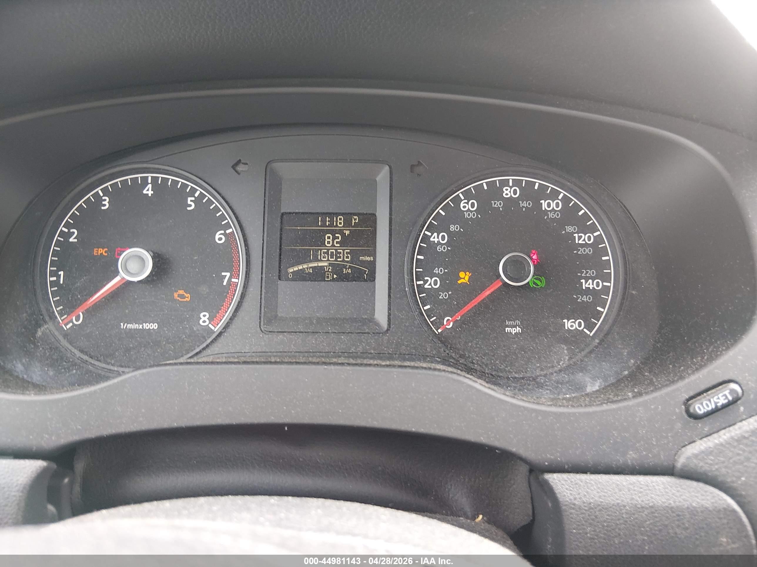 VOLKSWAGEN JETTA image 7