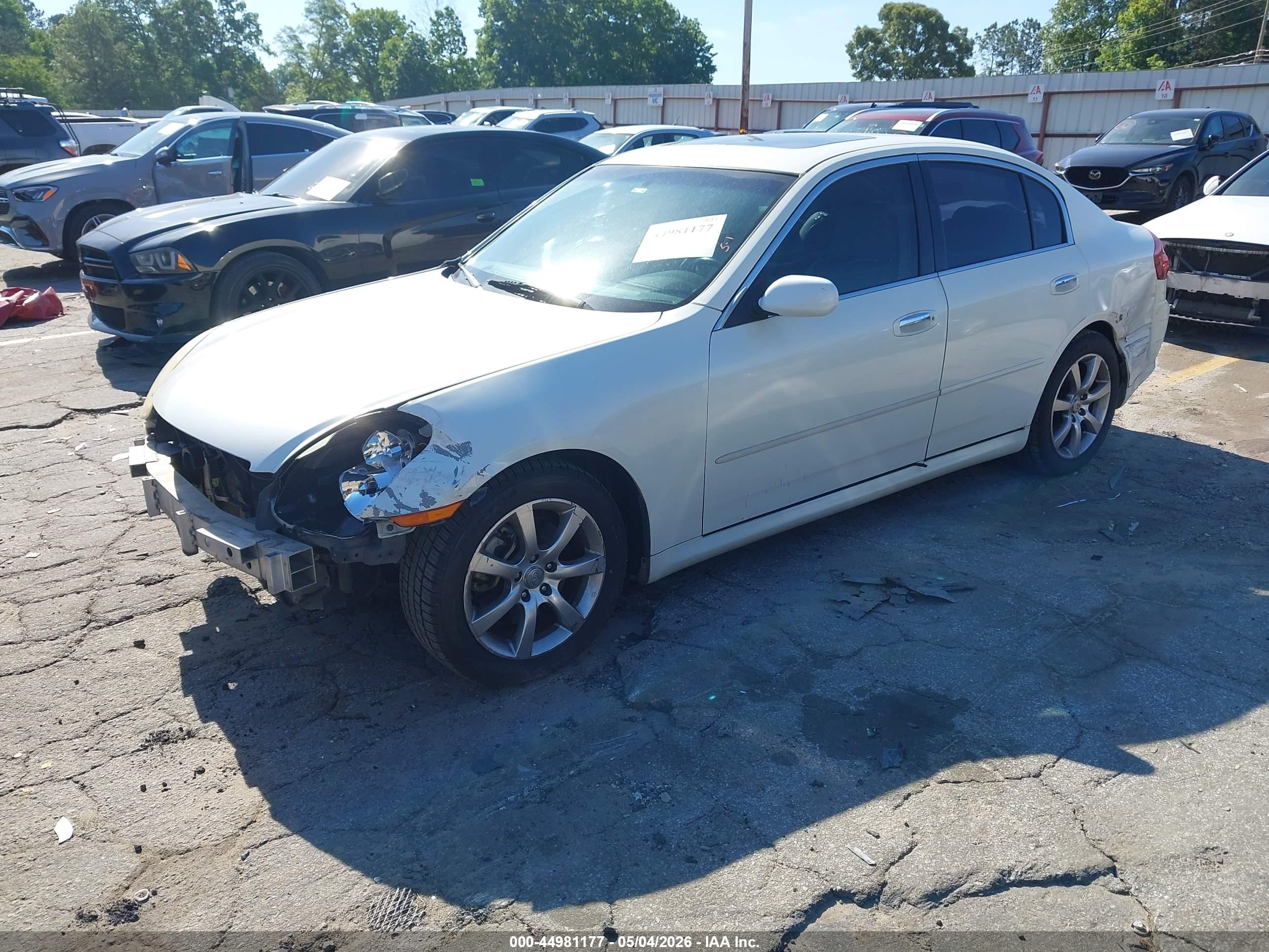 INFINITI G35 image 2
