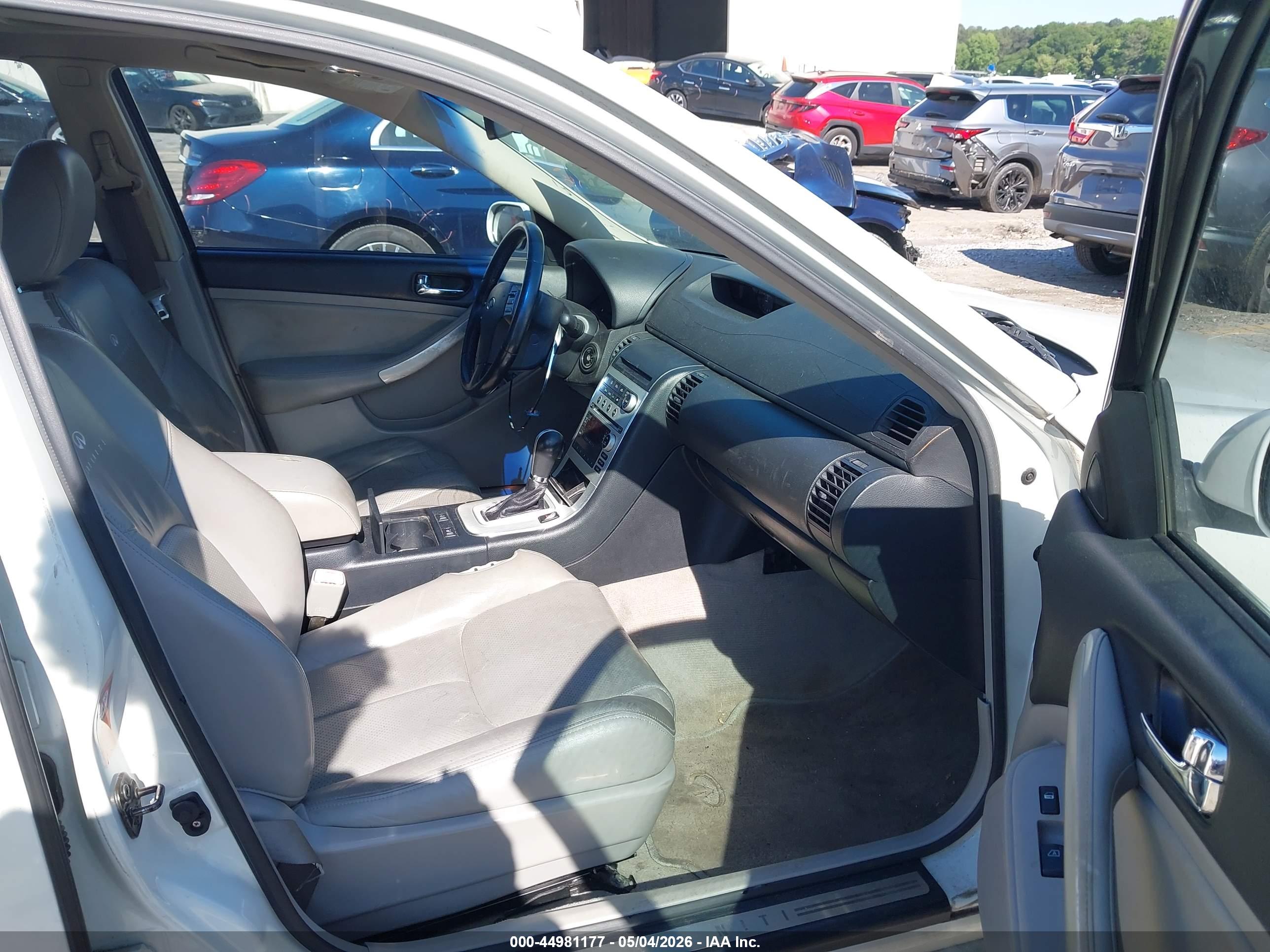 INFINITI G35 image 5