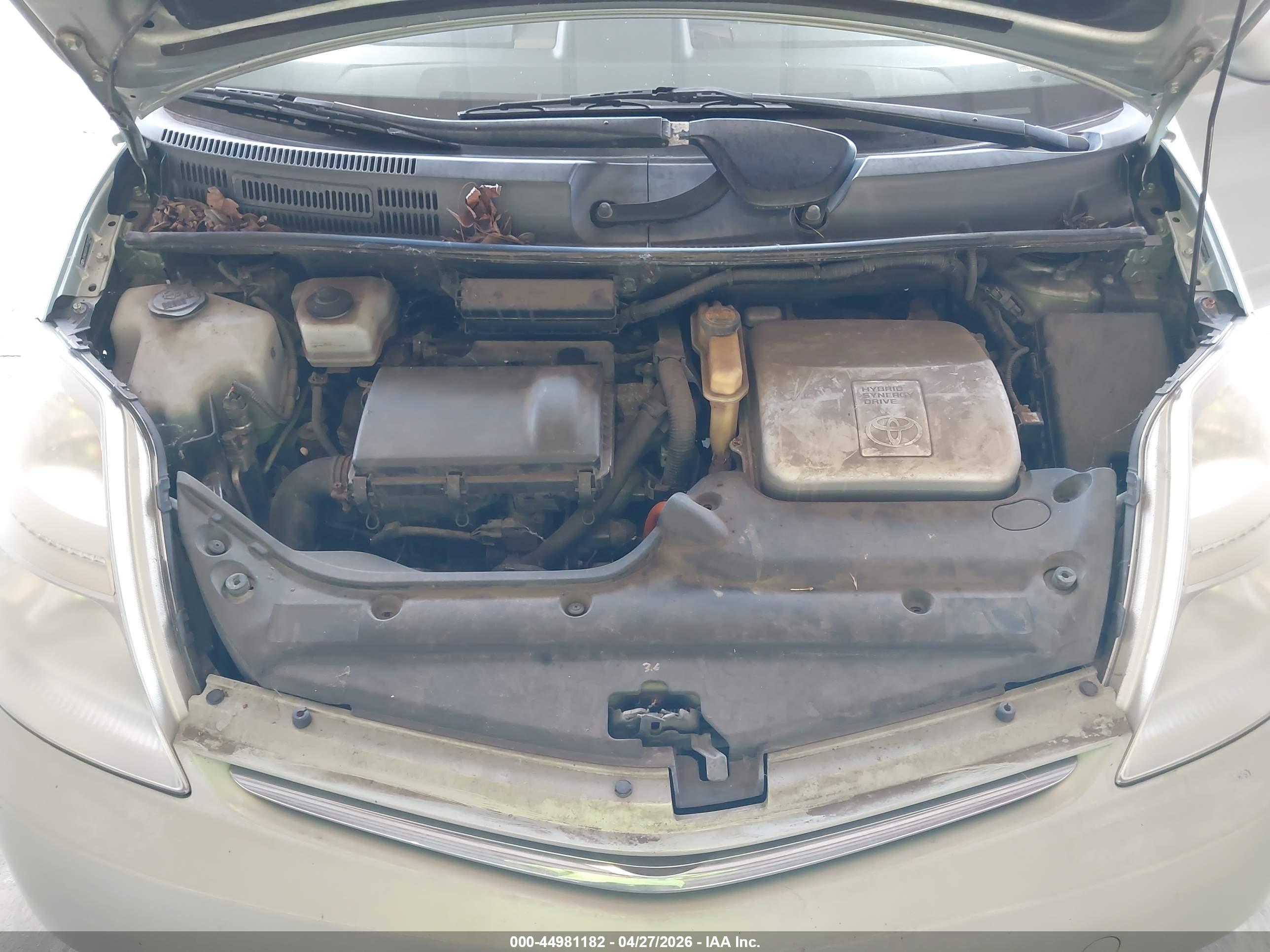 TOYOTA PRIUS image 10