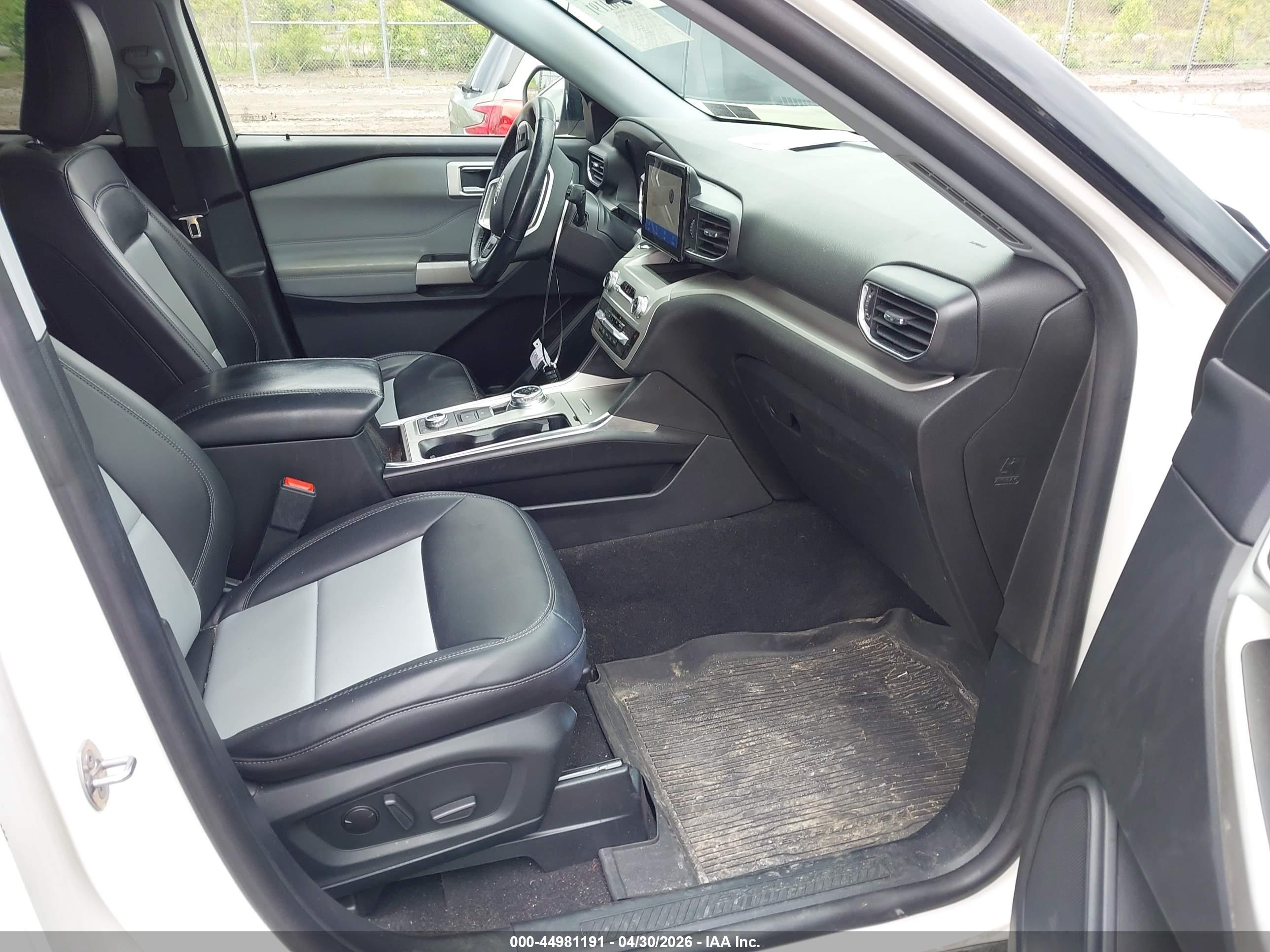 FORD EXPLORER image 5