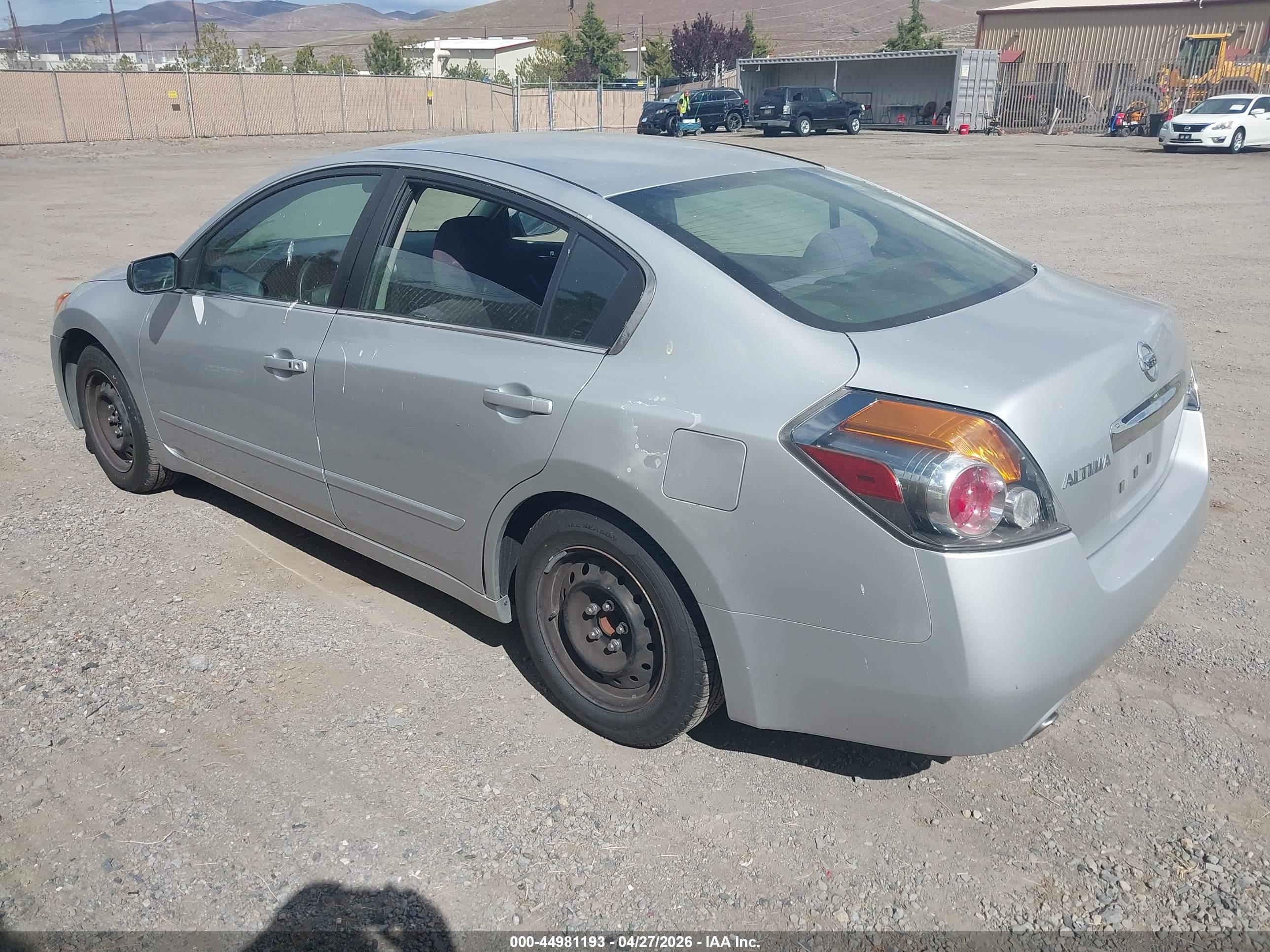 NISSAN ALTIMA image 3