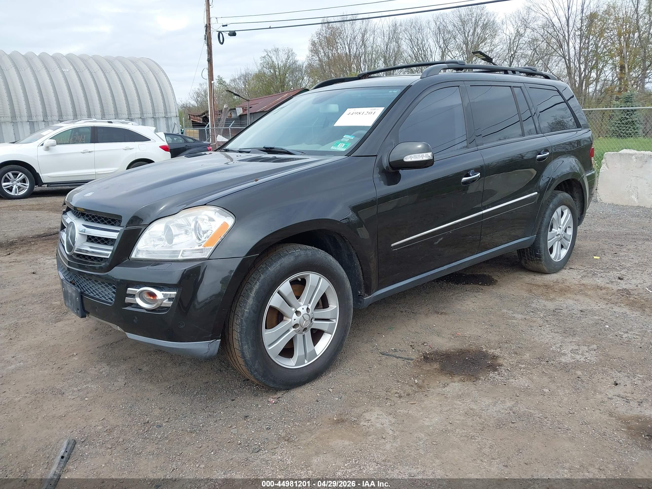 MERCEDES-BENZ GL image 2