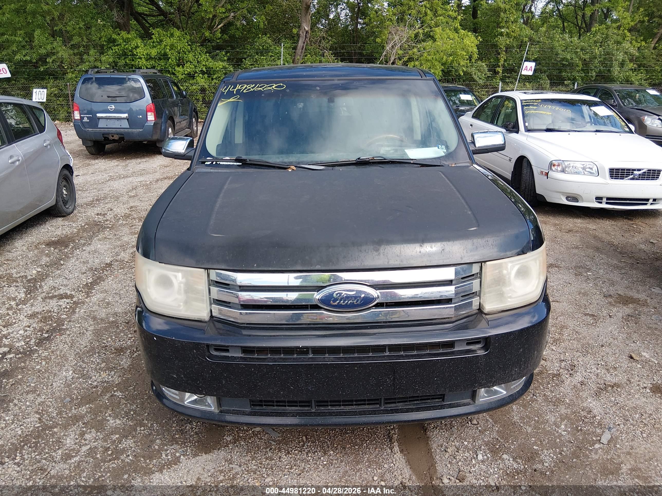 FORD FLEX image 6