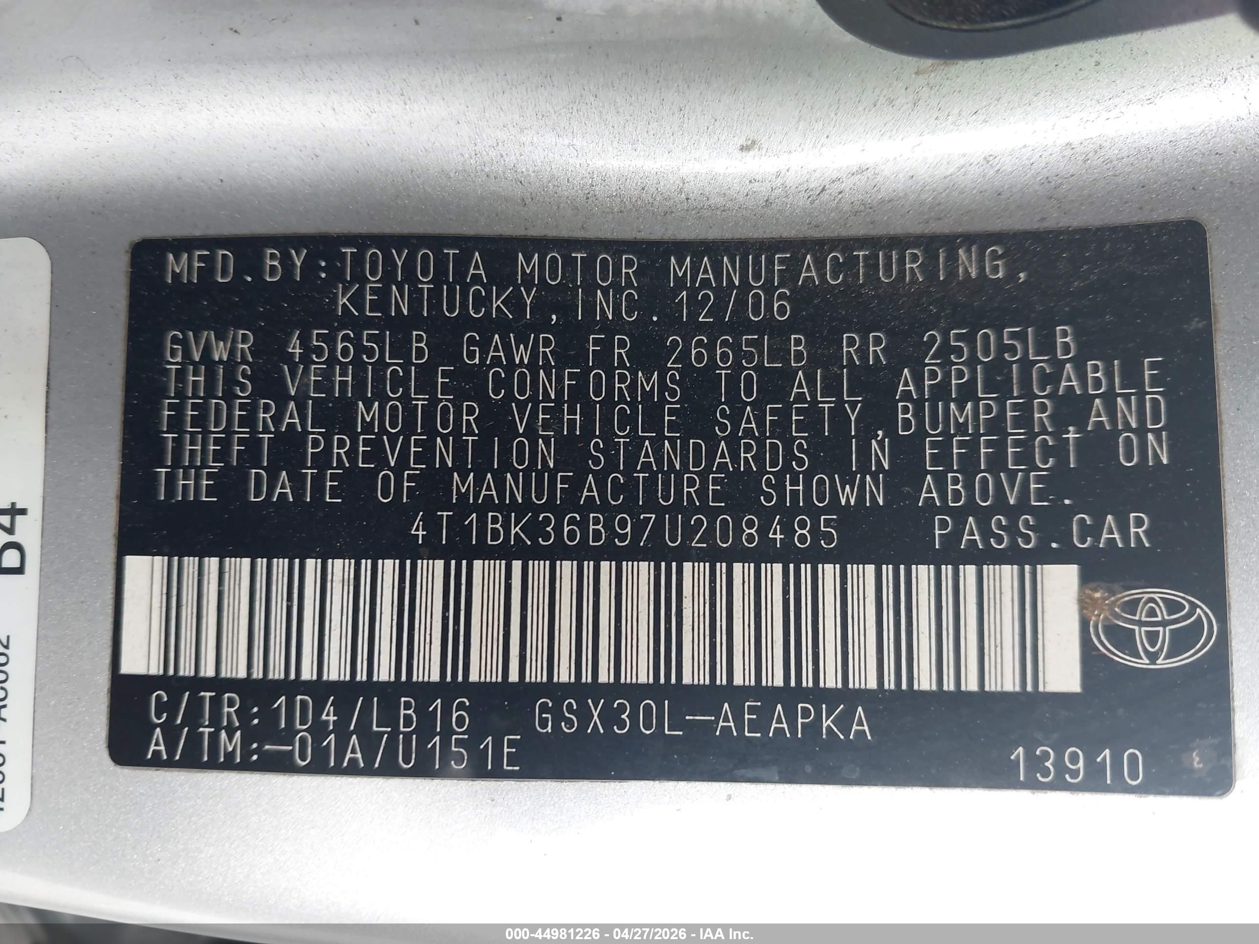 TOYOTA AVALON image 9