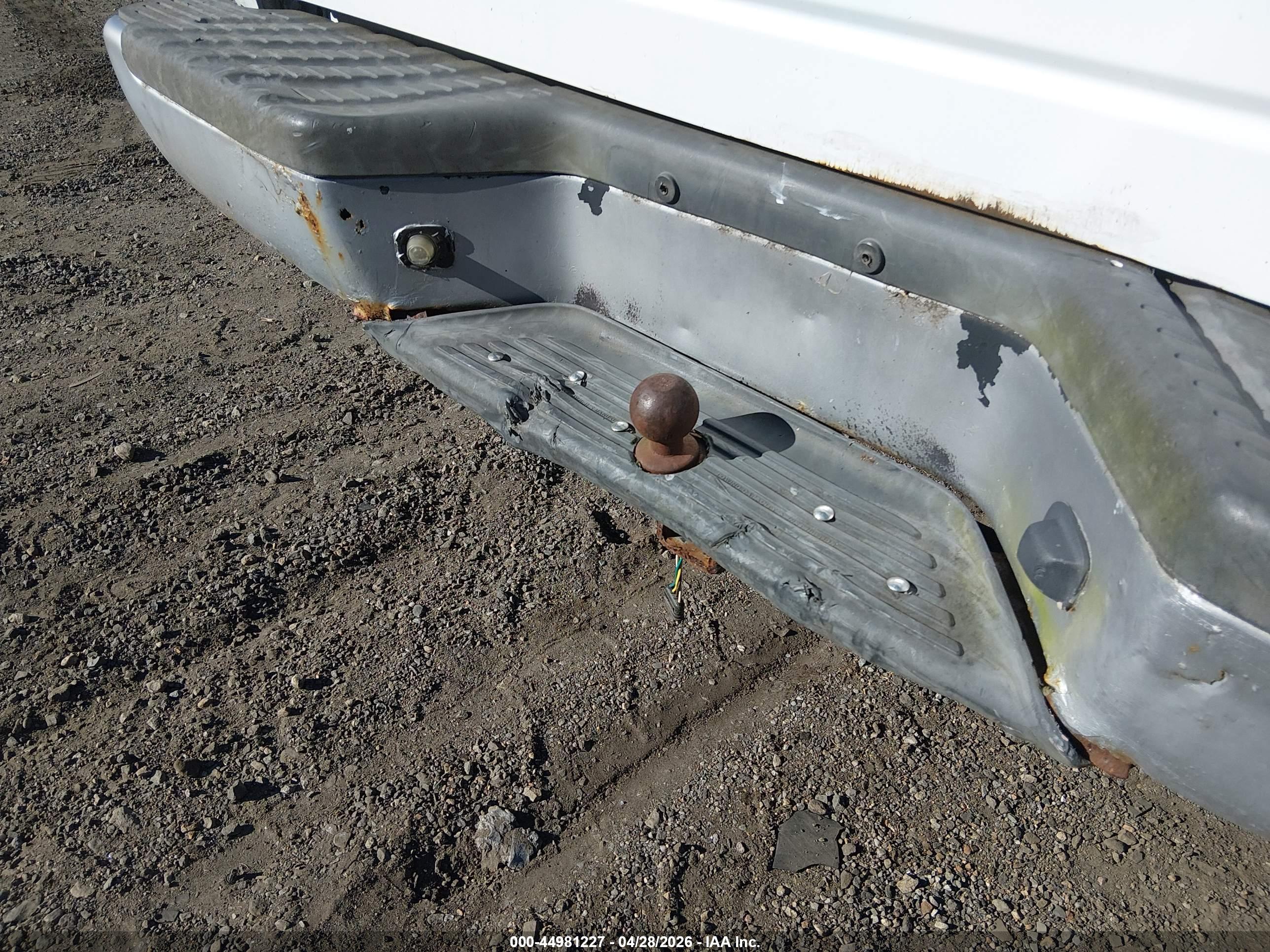NISSAN FRONTIER image 6