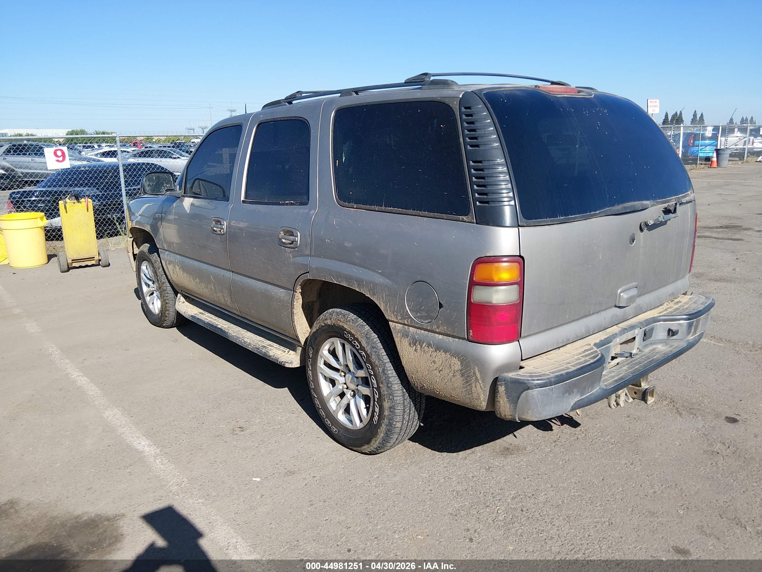 CHEVROLET TAHOE image 3