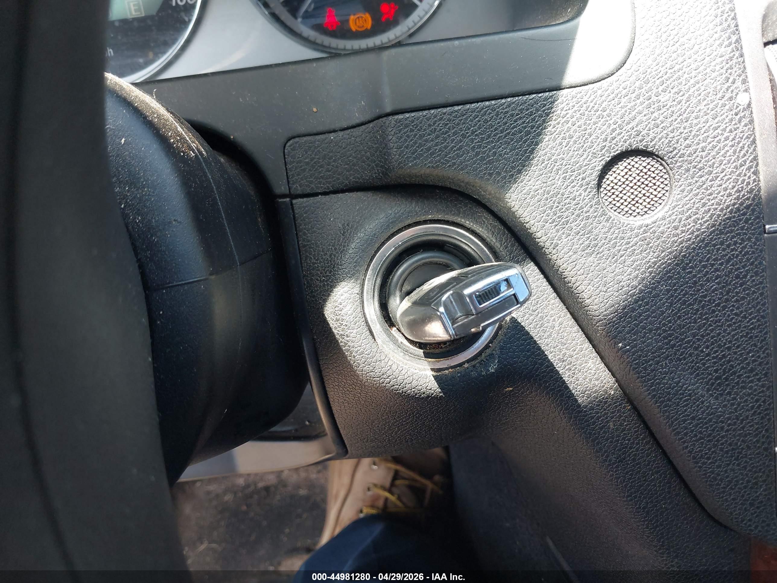 MERCEDES-BENZ C image 11