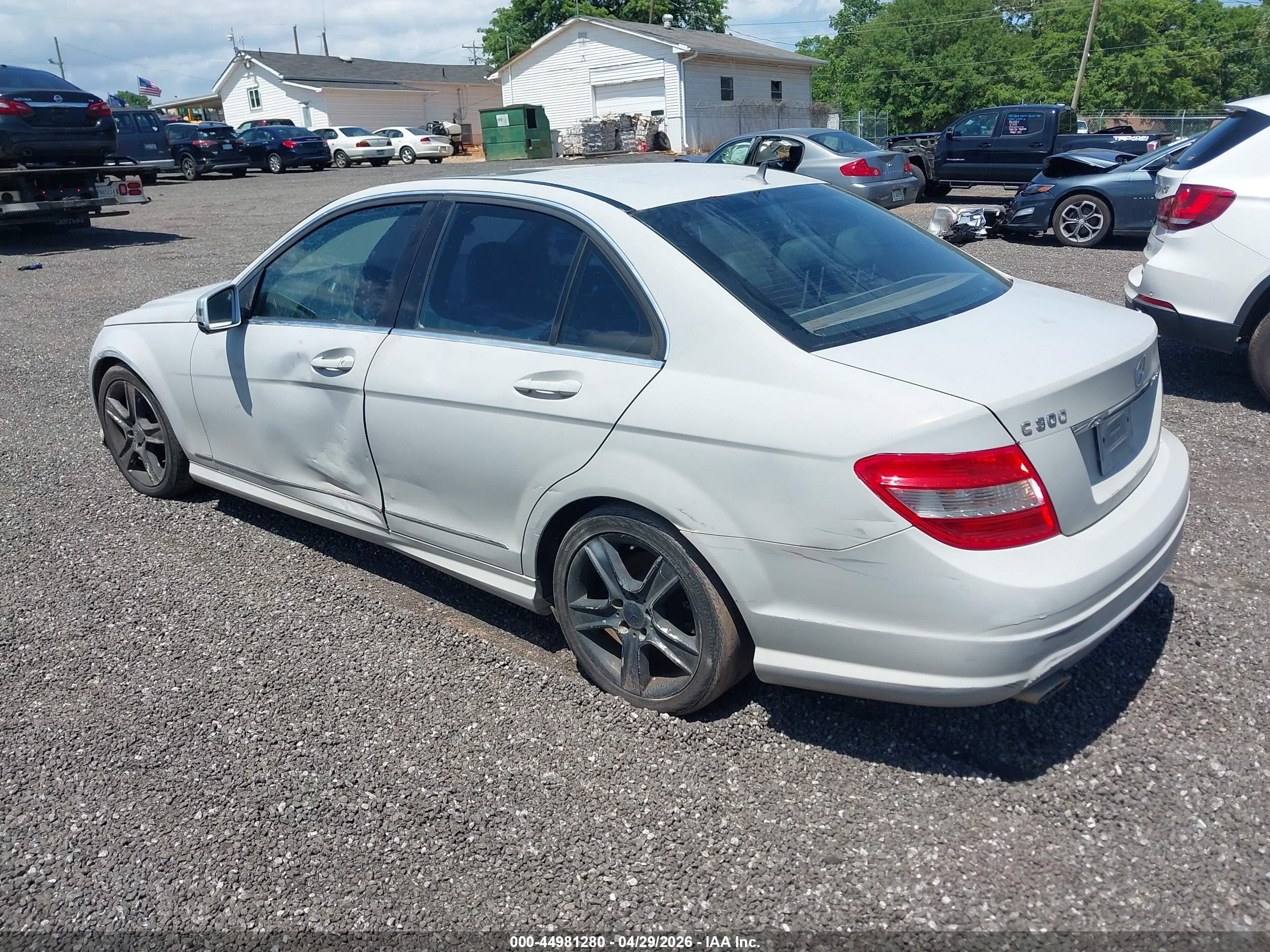 MERCEDES-BENZ C image 3