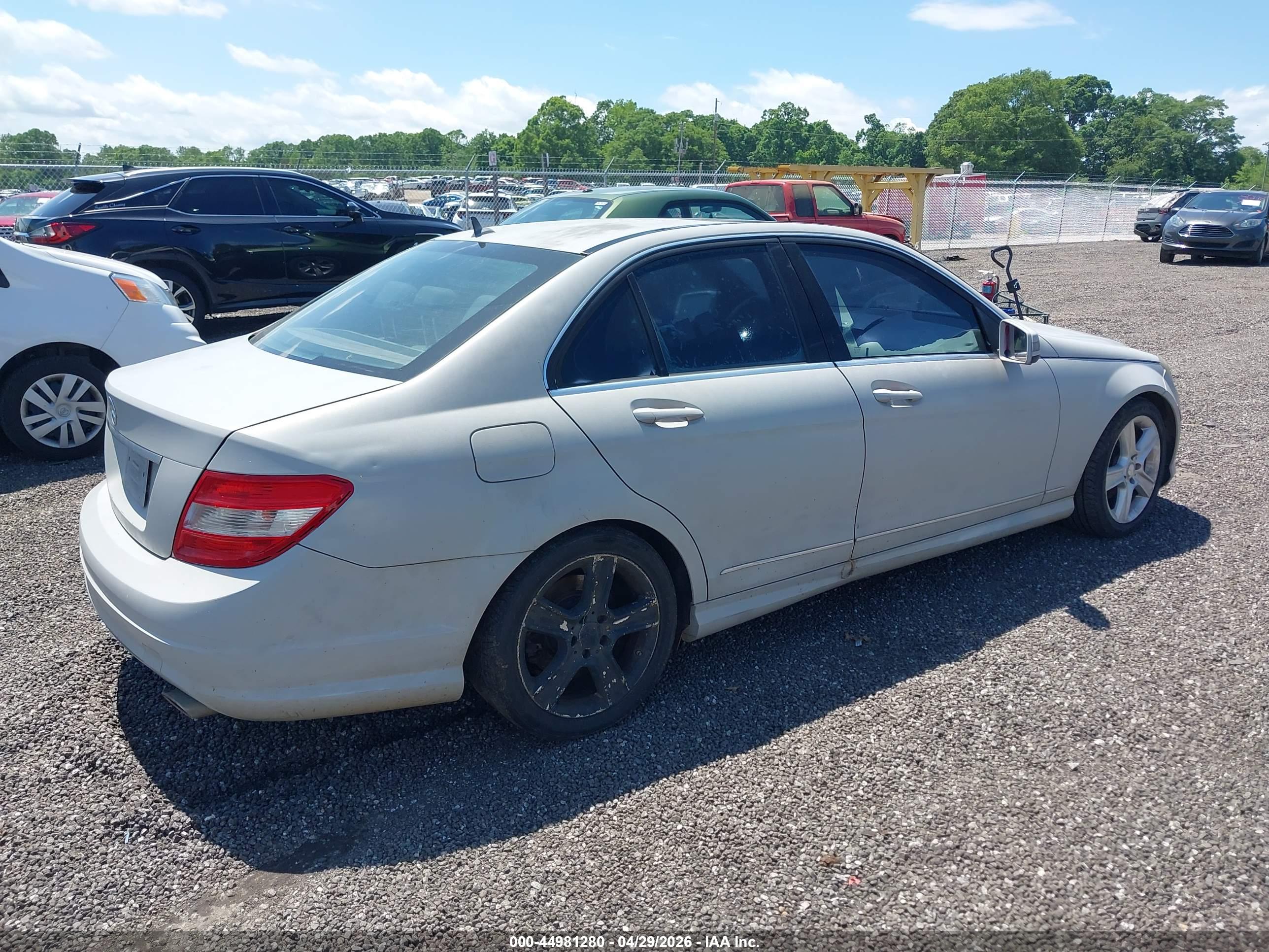 MERCEDES-BENZ C image 4