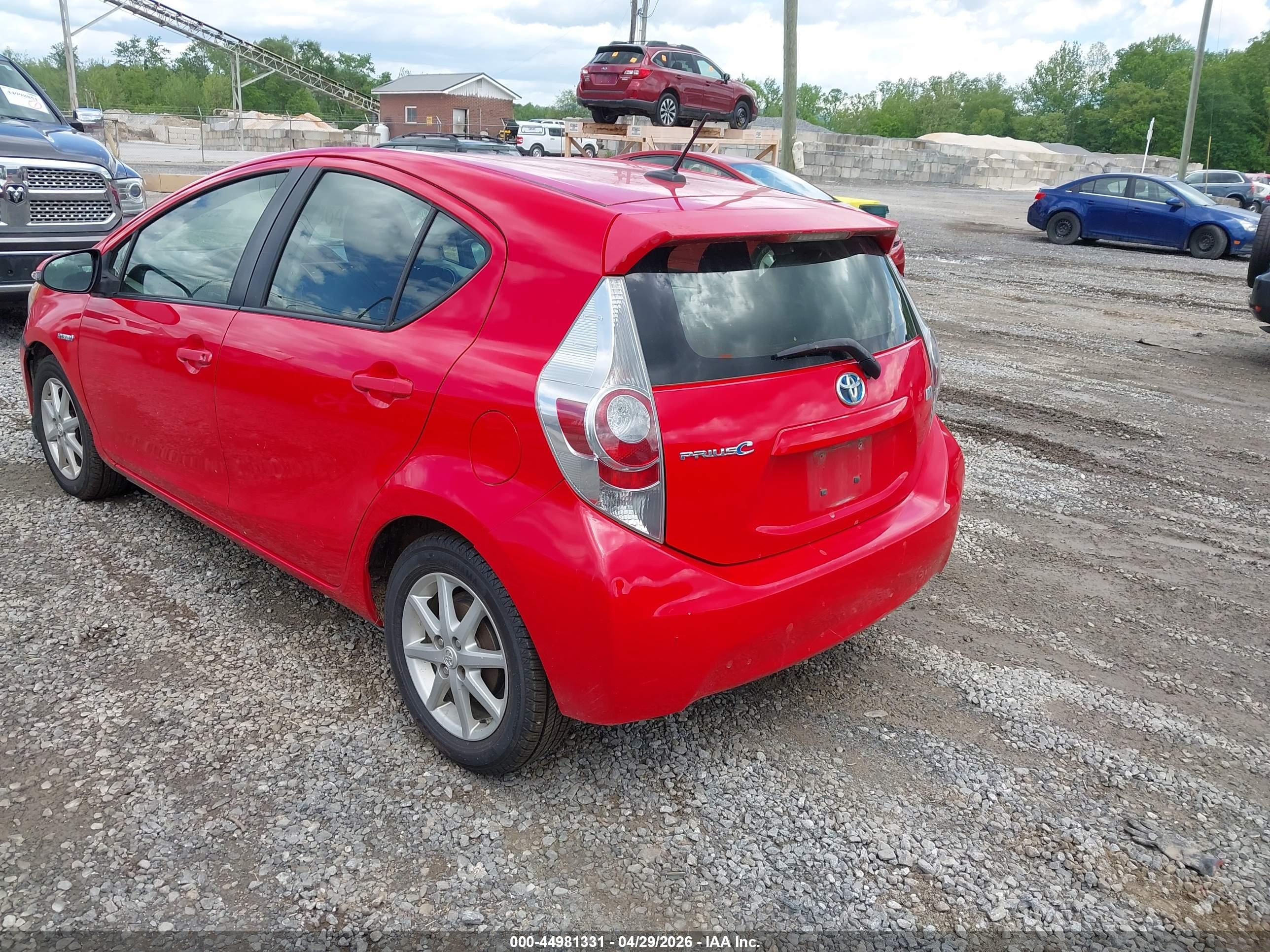 TOYOTA PRIUS image 3