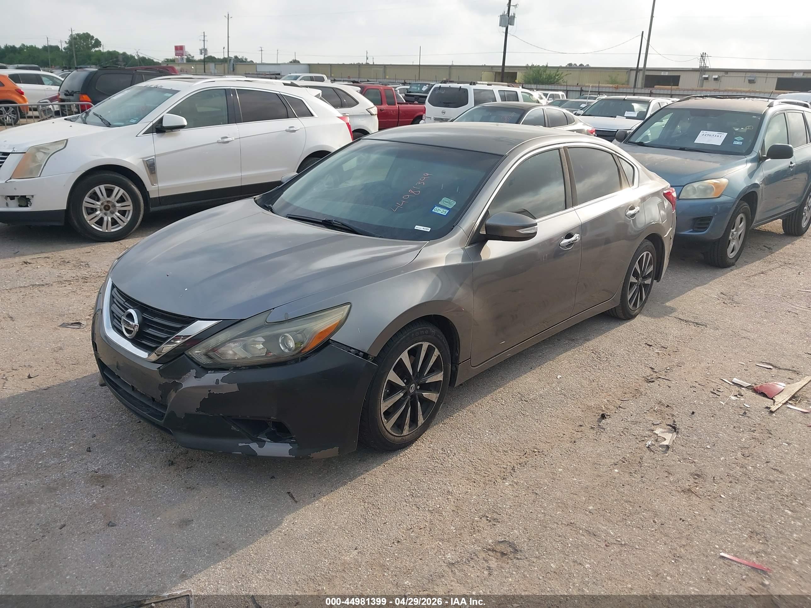 NISSAN ALTIMA image 2