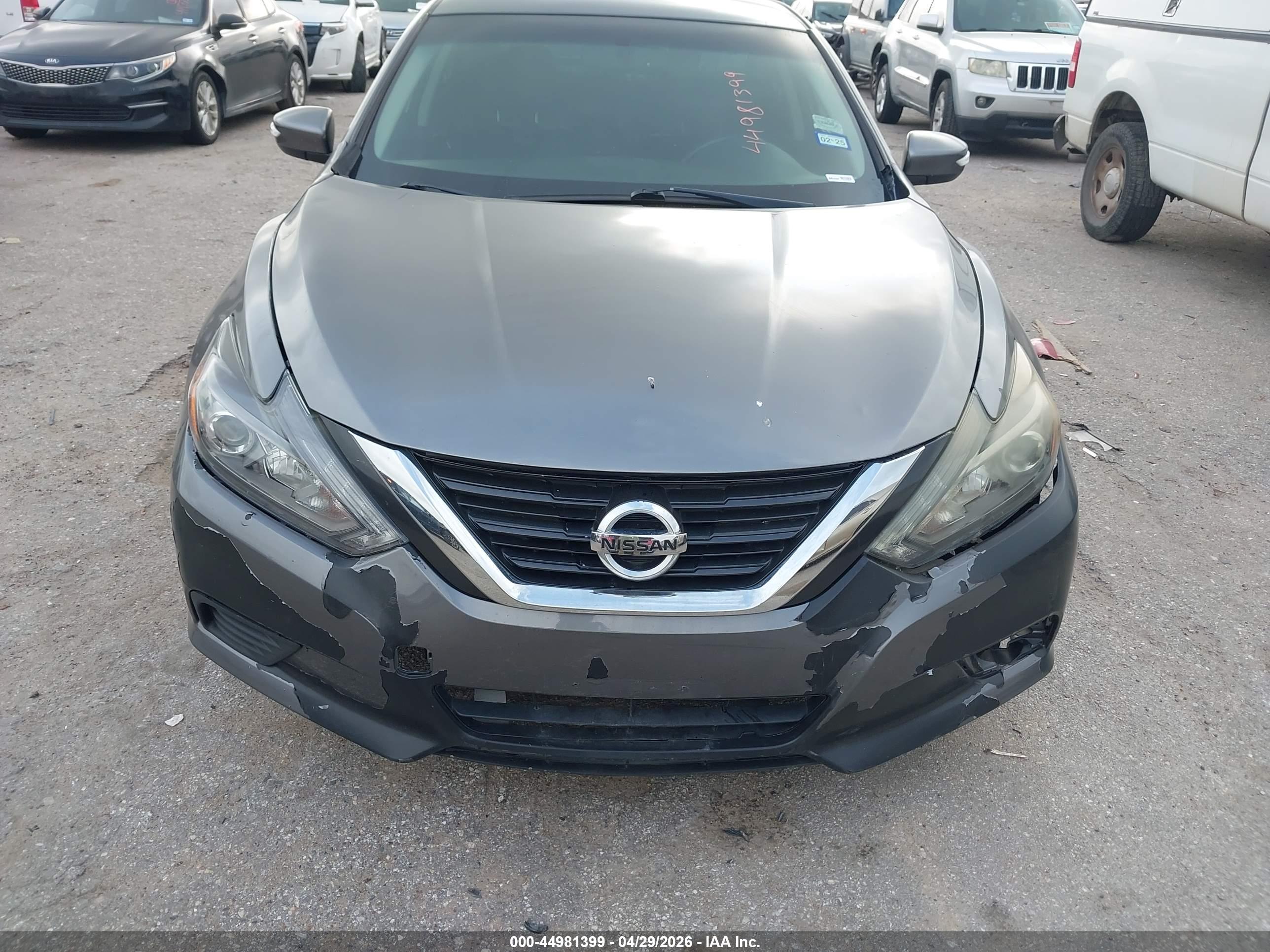 NISSAN ALTIMA image 6