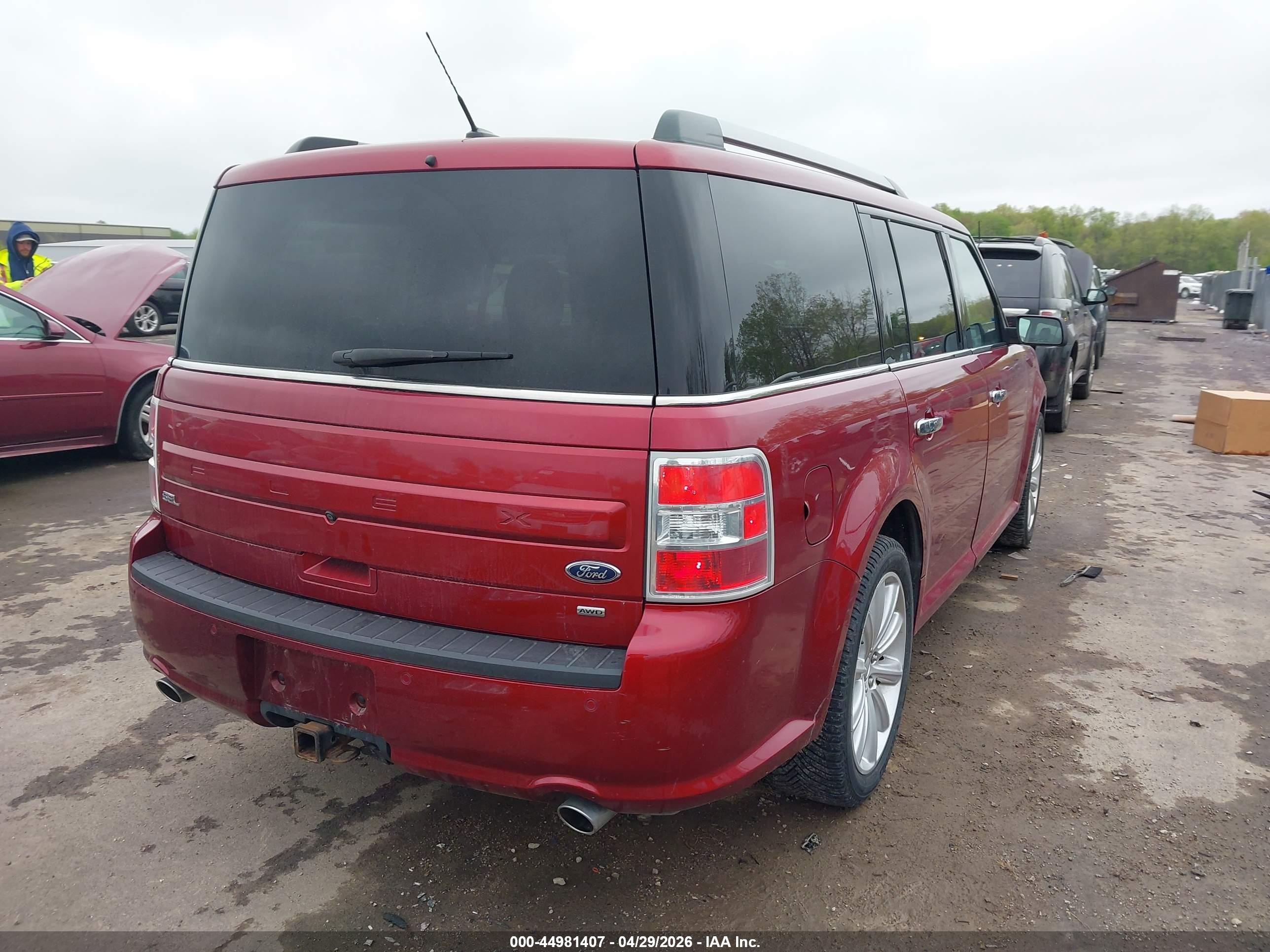 FORD FLEX image 4