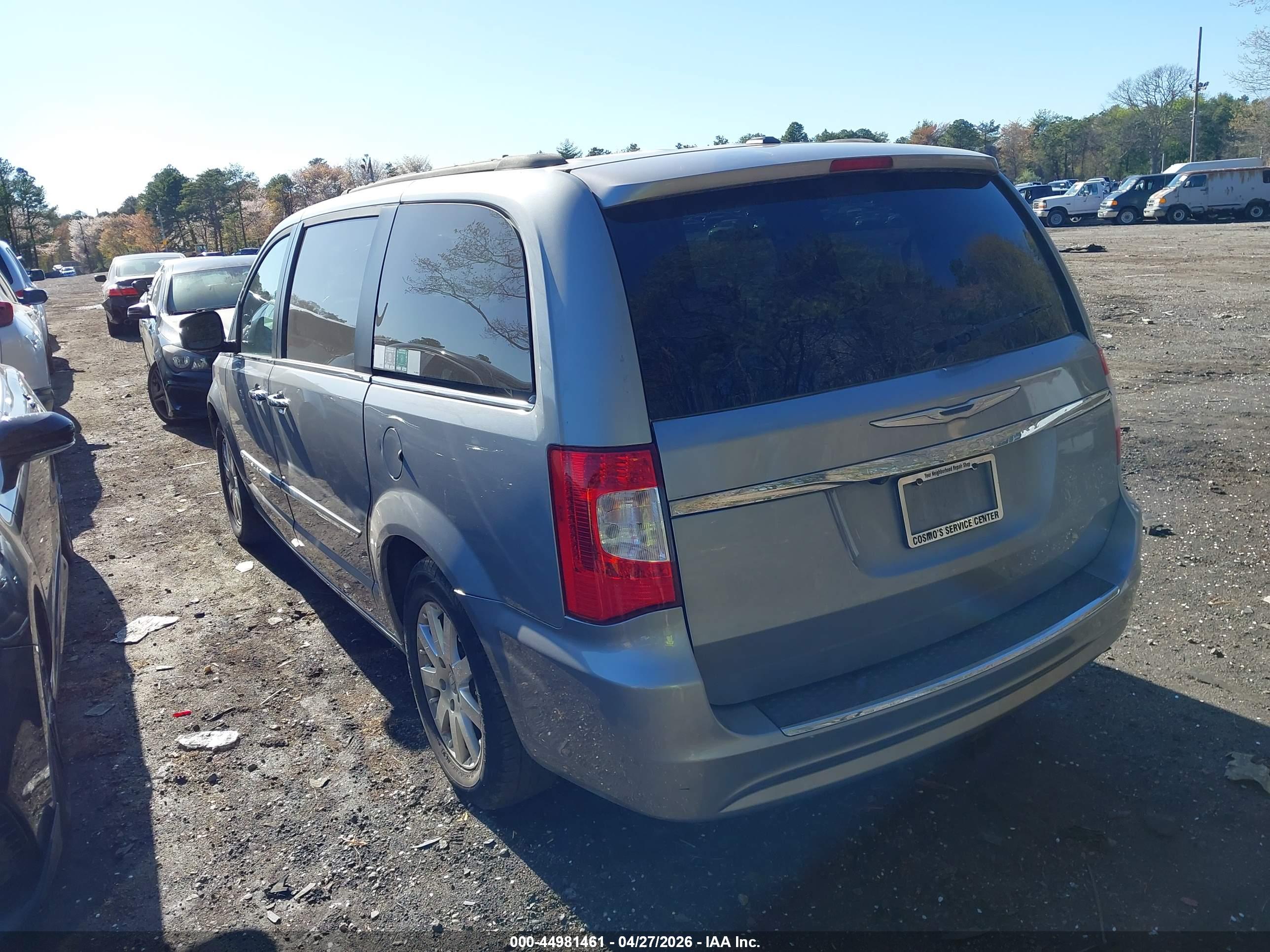 CHRYSLER TOWN image 3