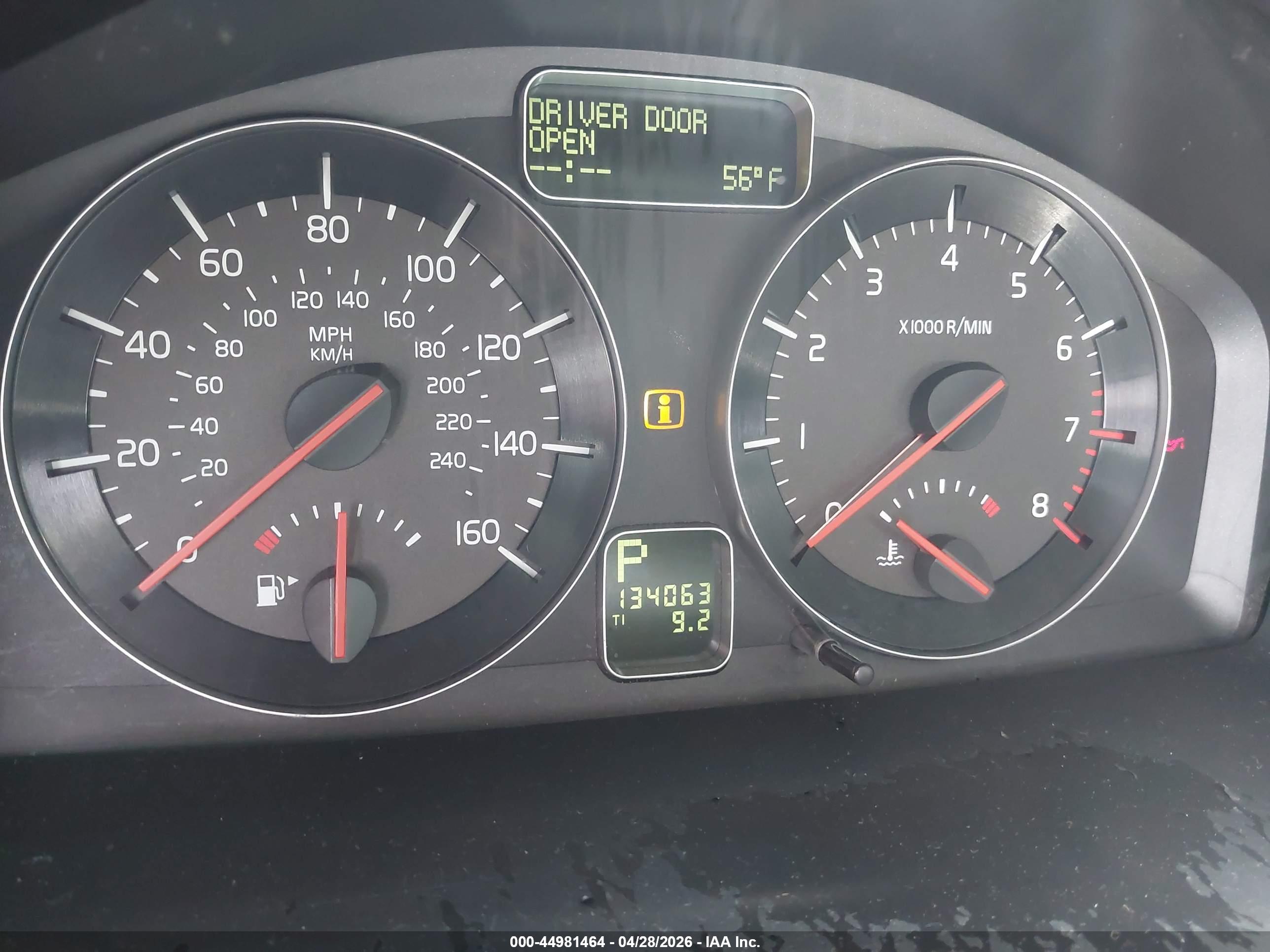 VOLVO C30 image 7