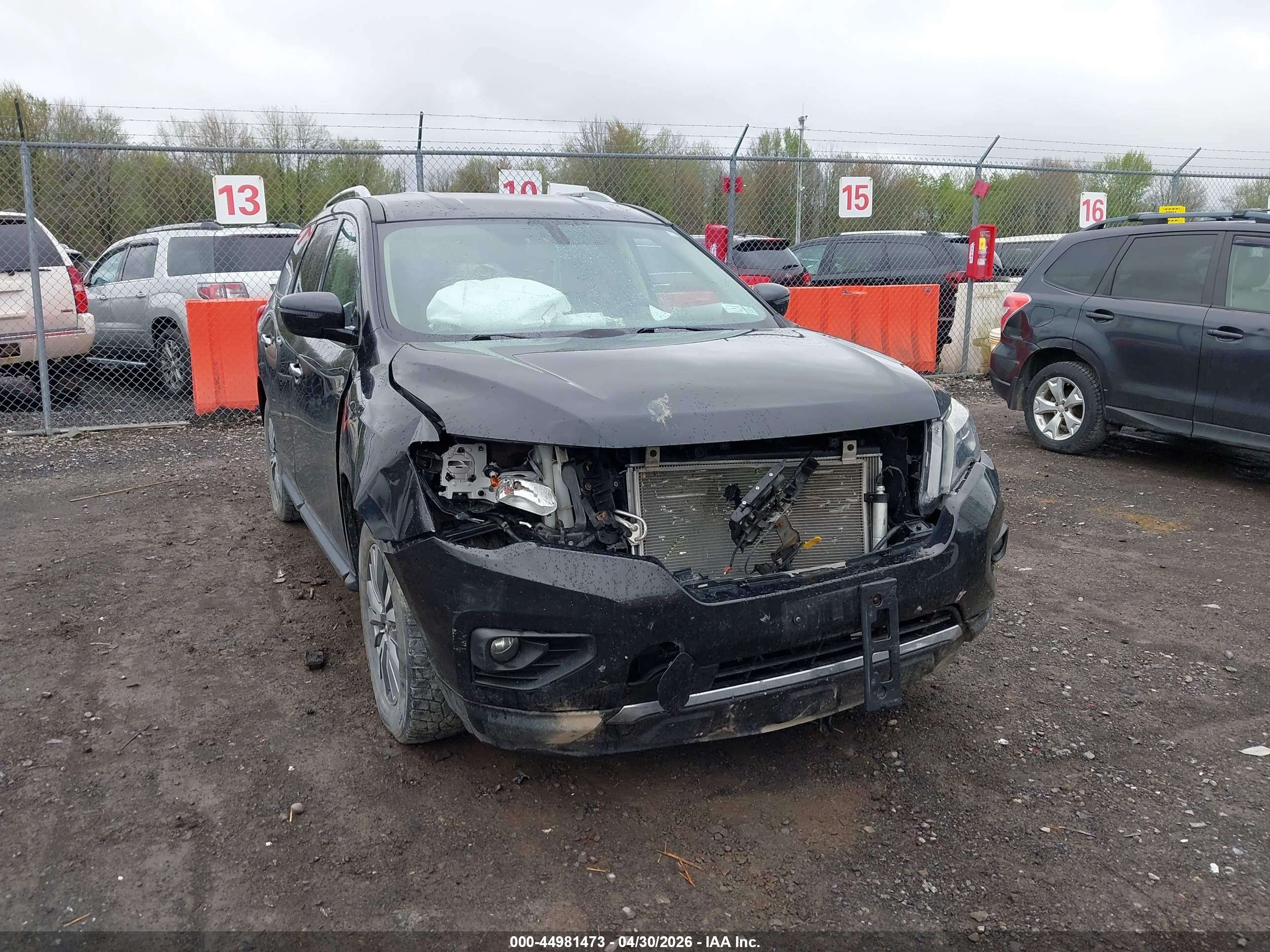 NISSAN PATHFINDER image 6
