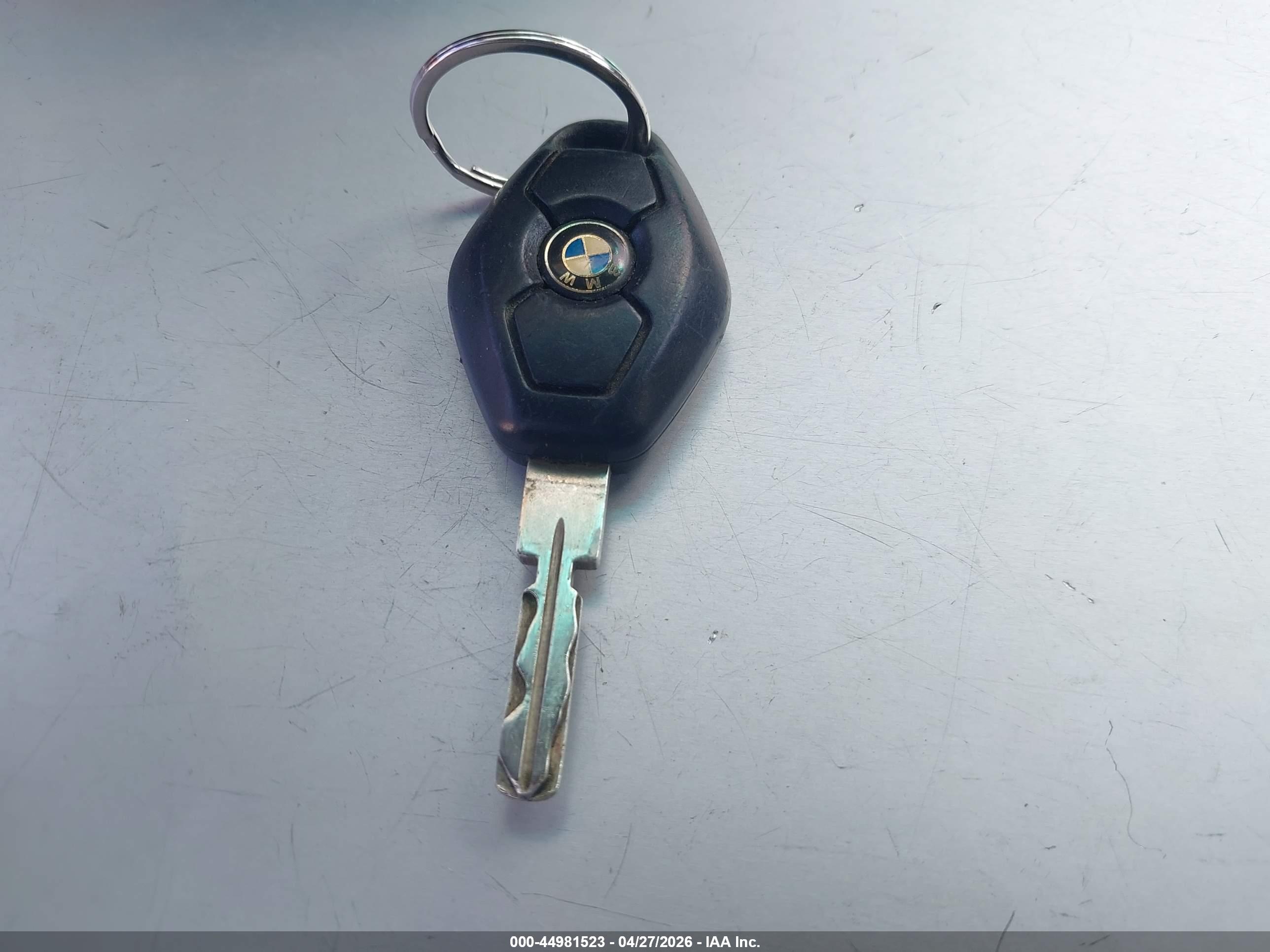 BMW 740IA image 11