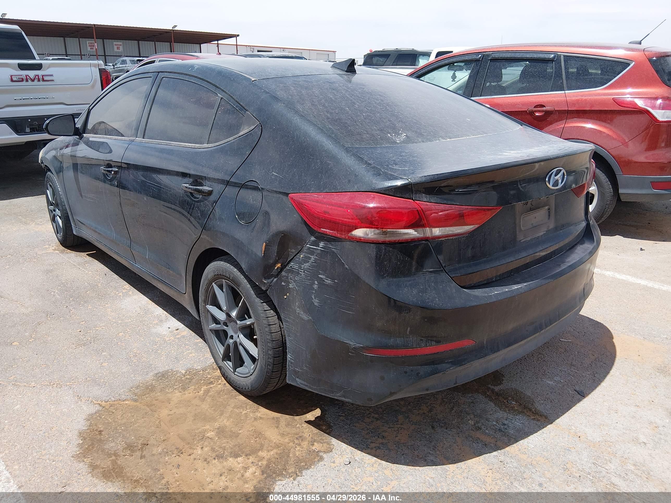 HYUNDAI ELANTRA image 3