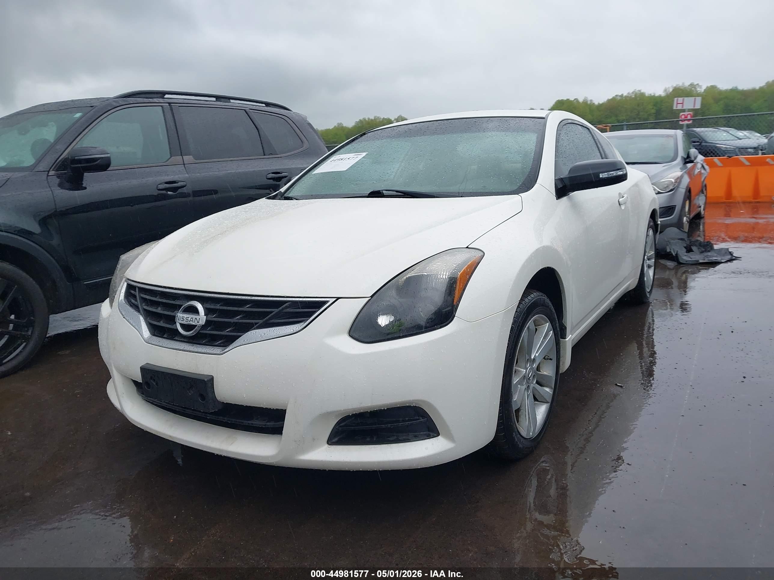NISSAN ALTIMA image 2