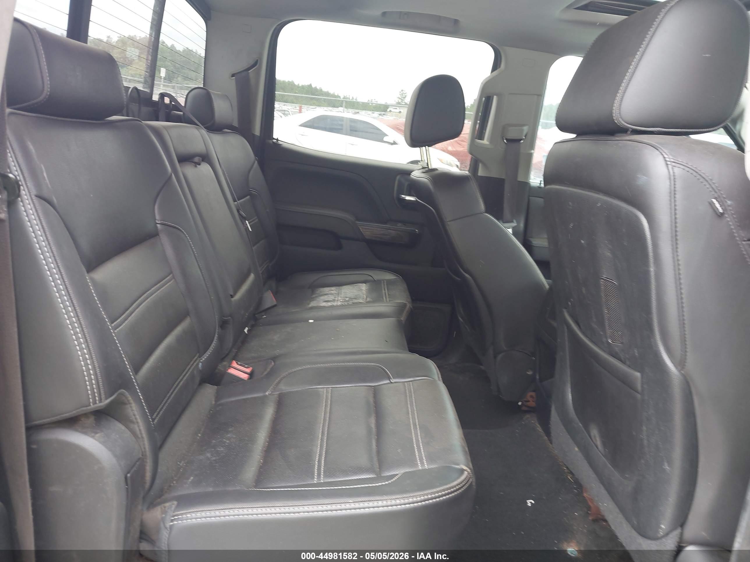 GMC SIERRA image 8