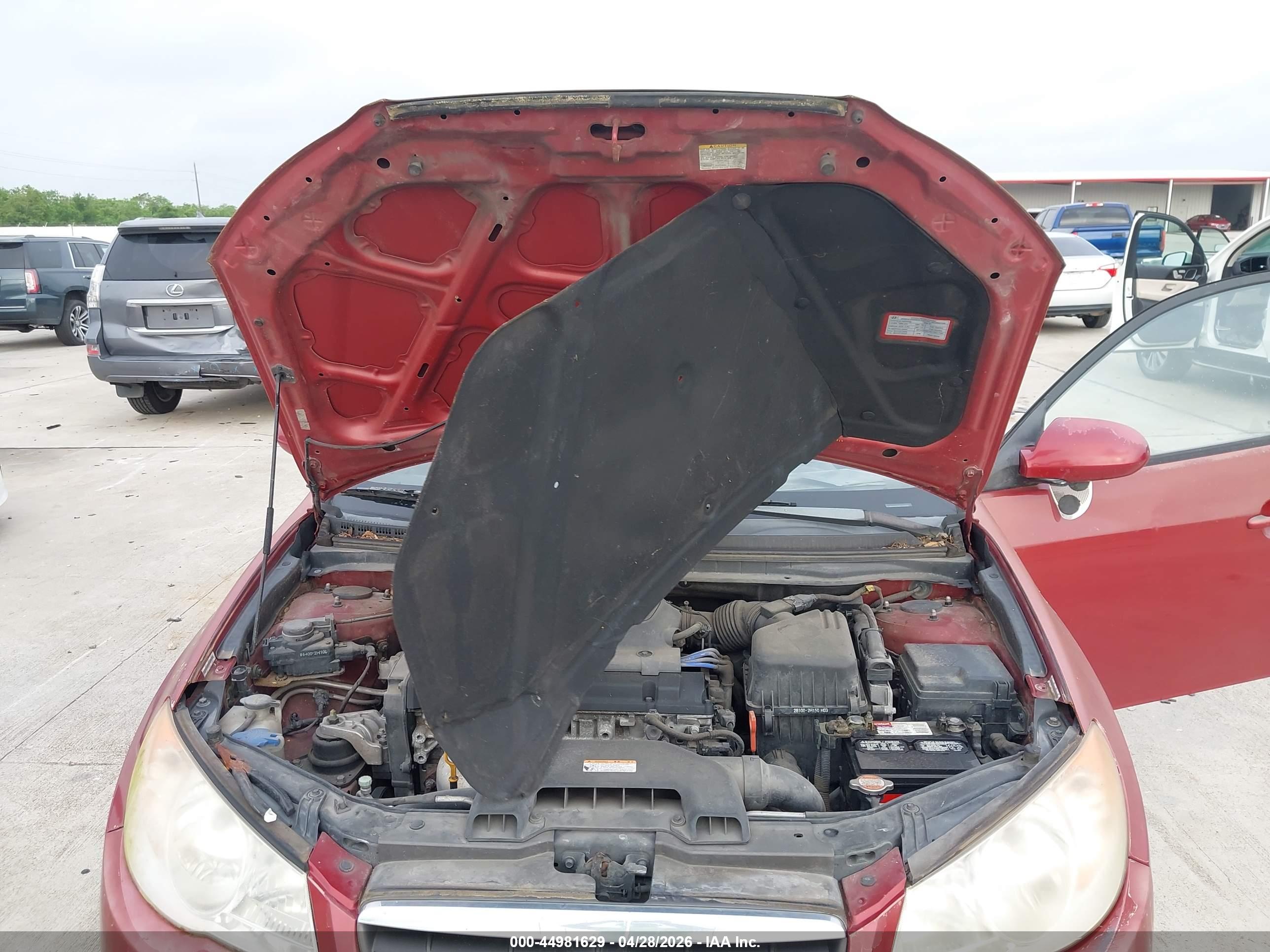 HYUNDAI ELANTRA image 10