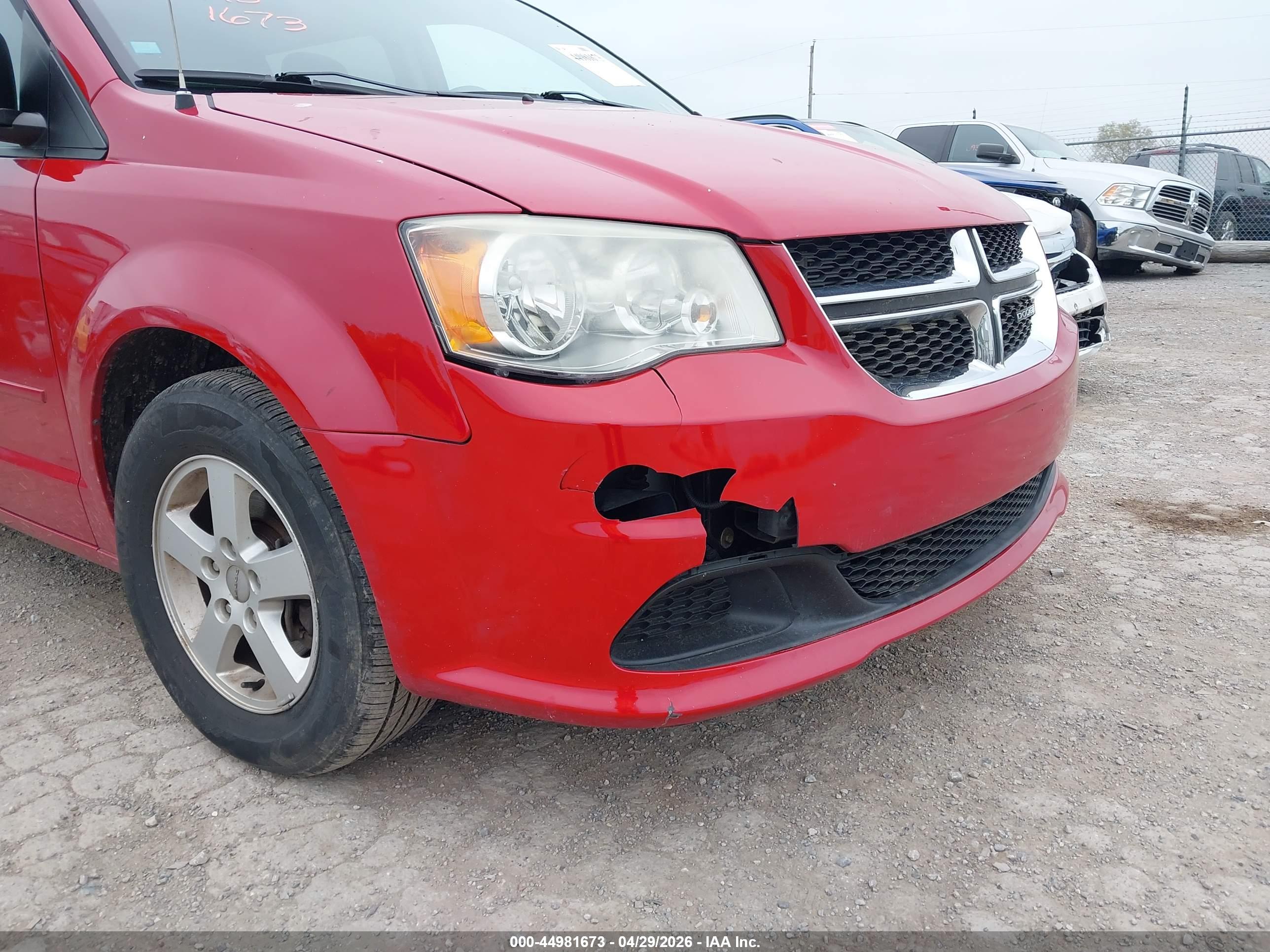 DODGE GRAND image 6