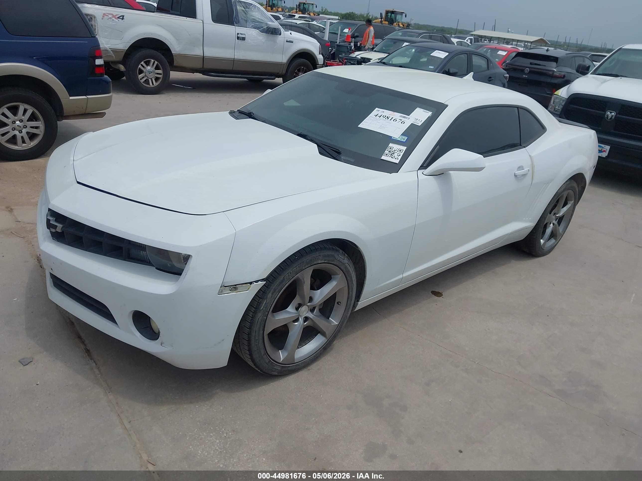CHEVROLET CAMARO image 2
