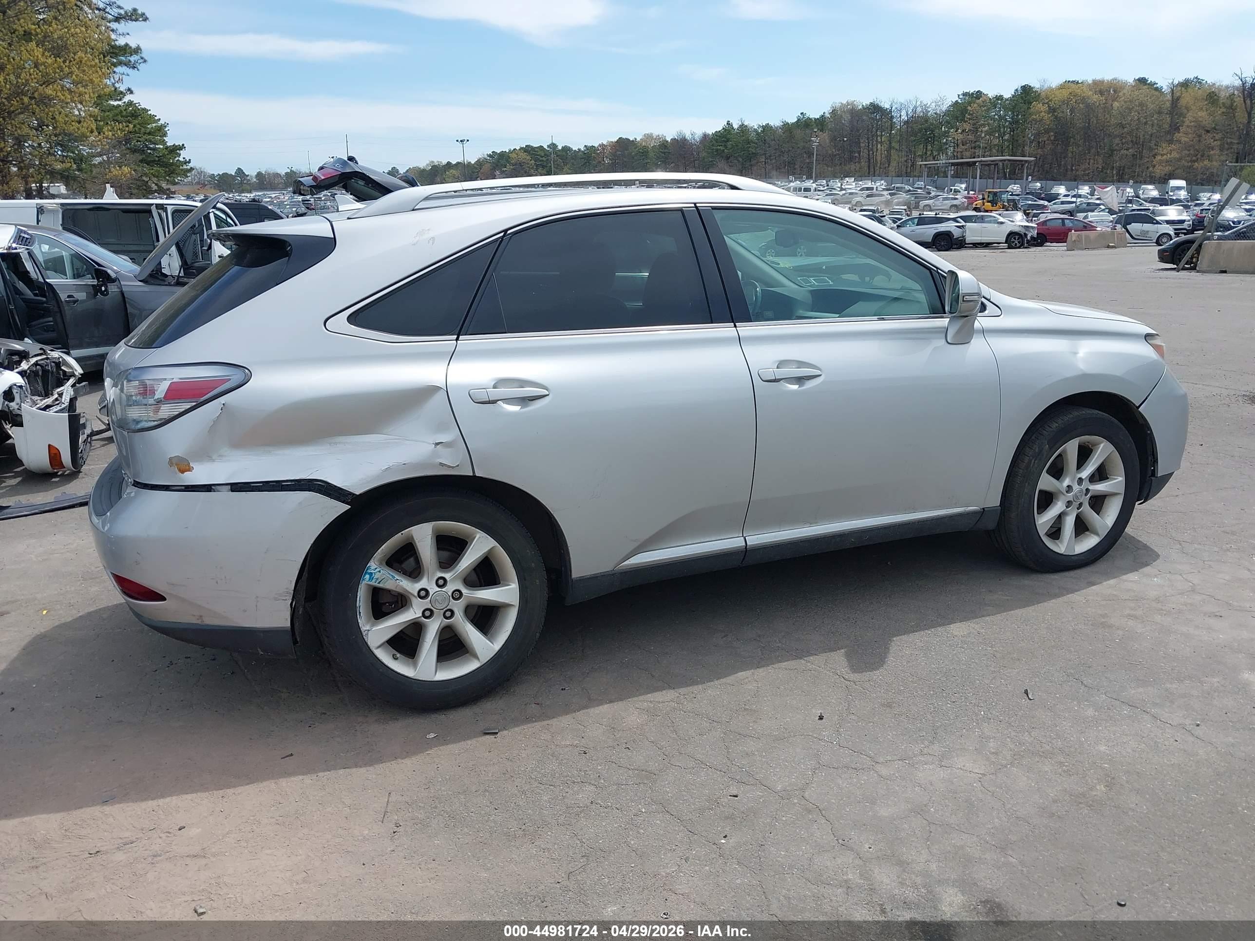 LEXUS RX image 6