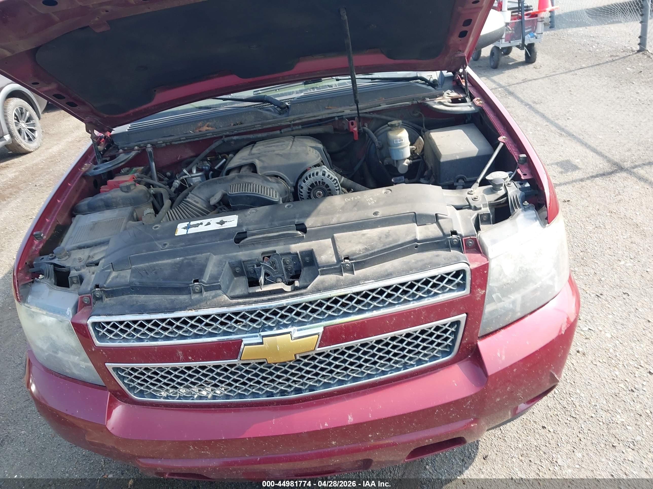 CHEVROLET TAHOE image 10