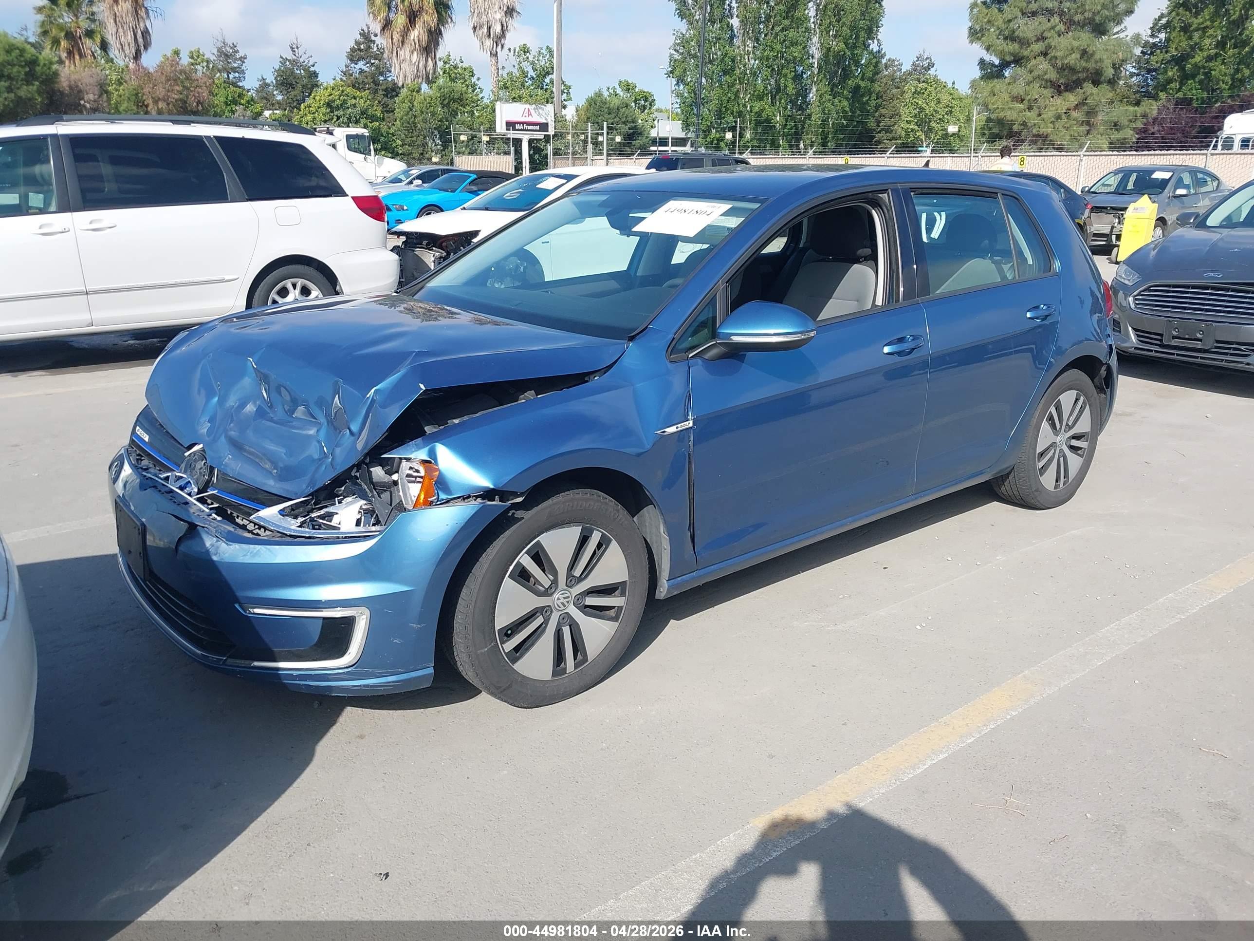 VOLKSWAGEN E-GOLF image 2