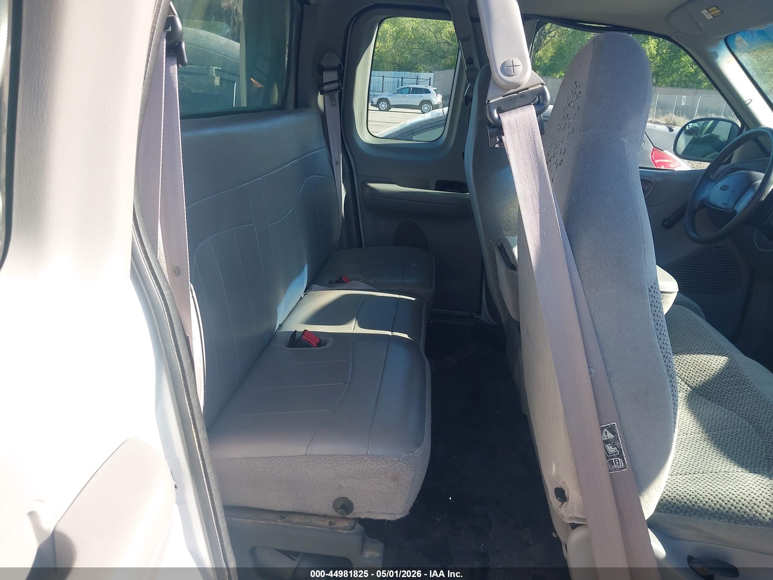 FORD F-250 image 8