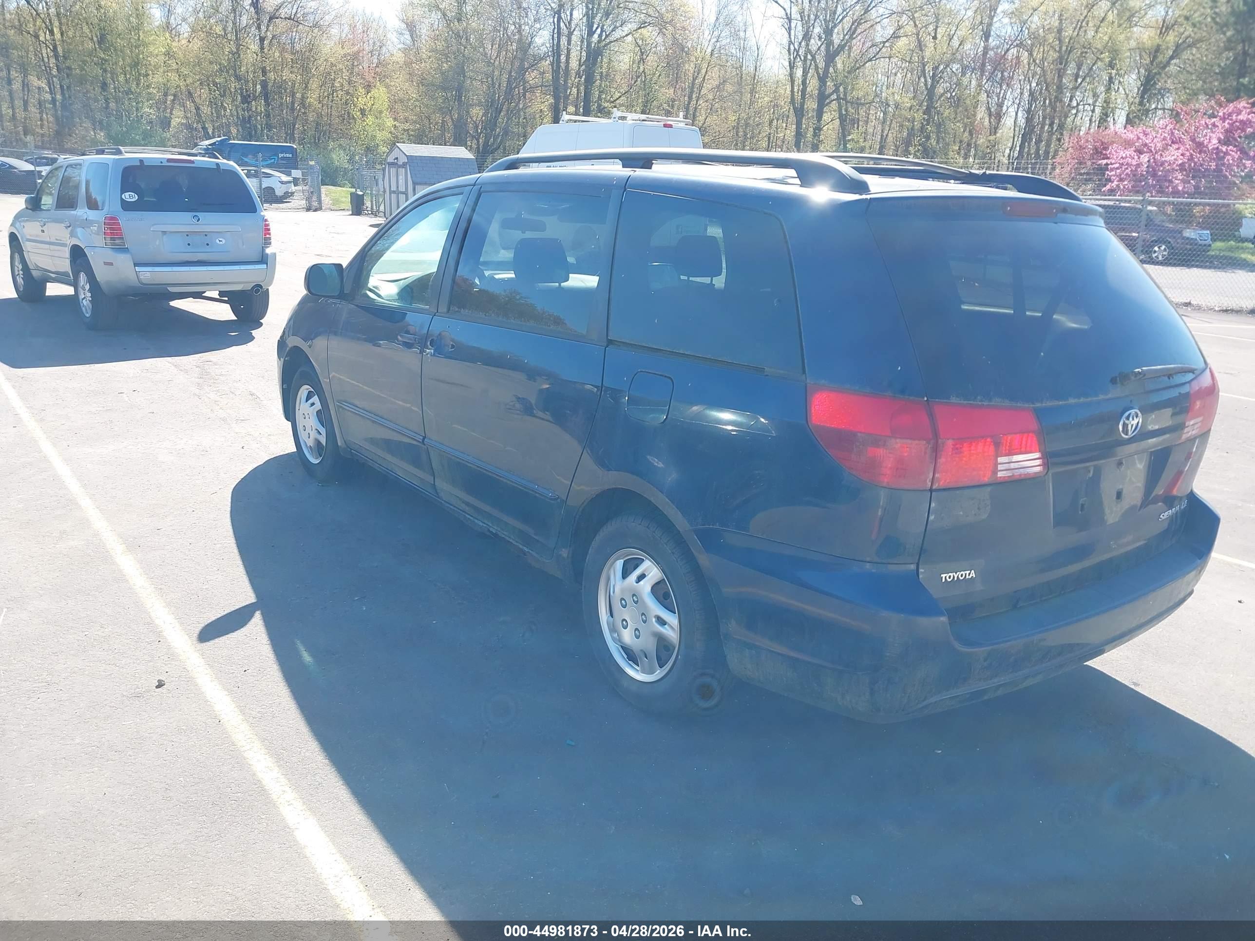 TOYOTA SIENNA image 3