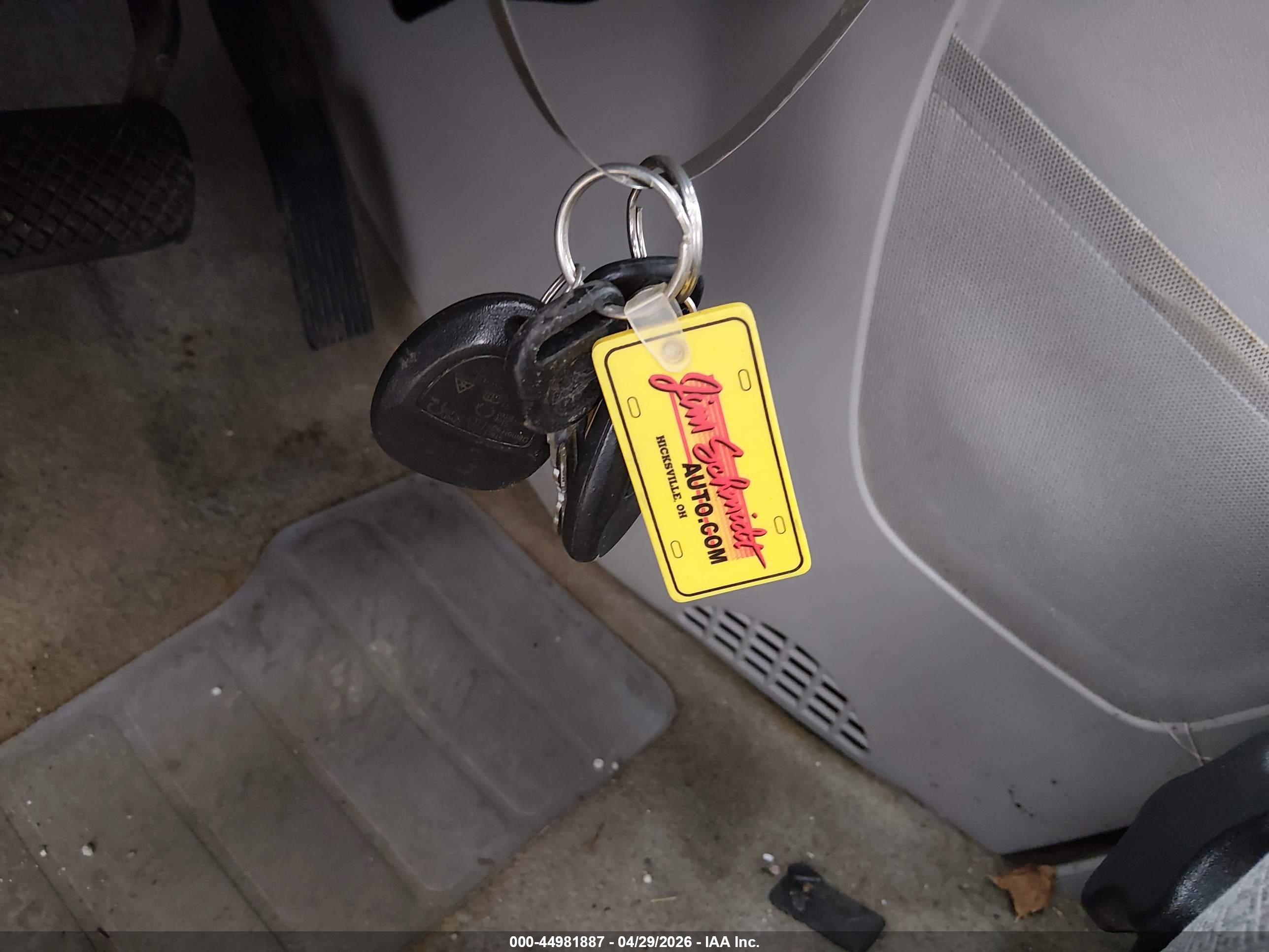 CHEVROLET EQUINOX image 11