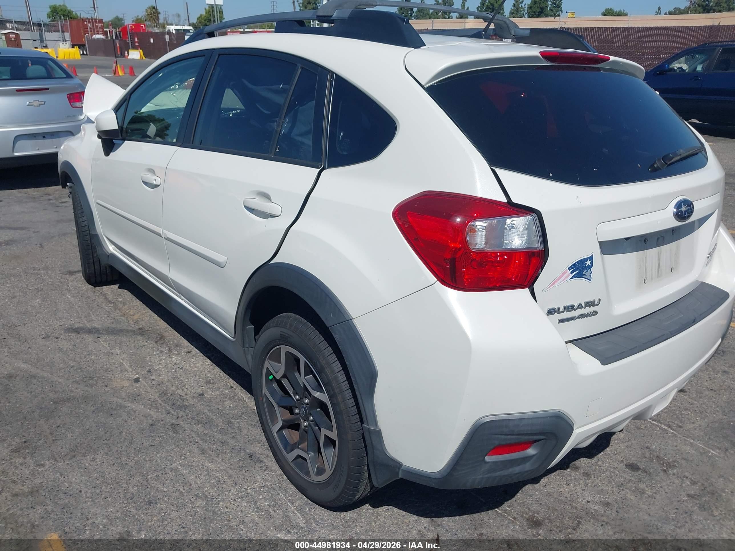 SUBARU CROSSTREK image 3