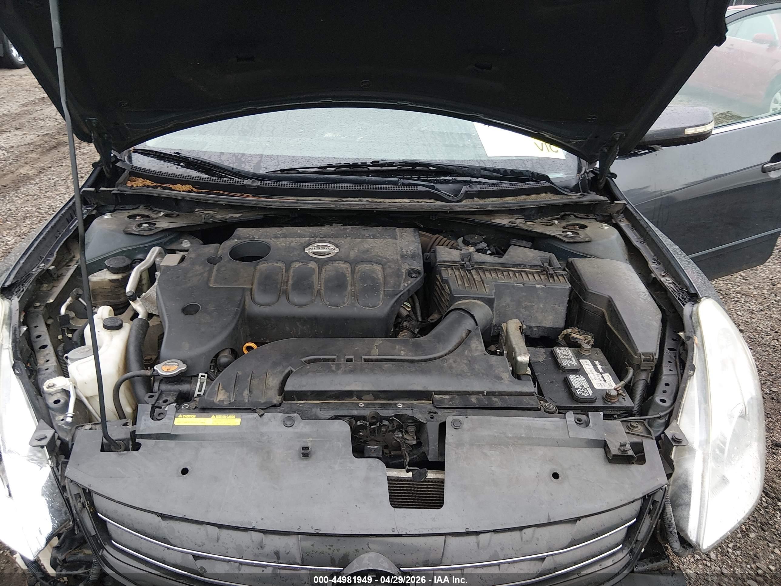 NISSAN ALTIMA image 10