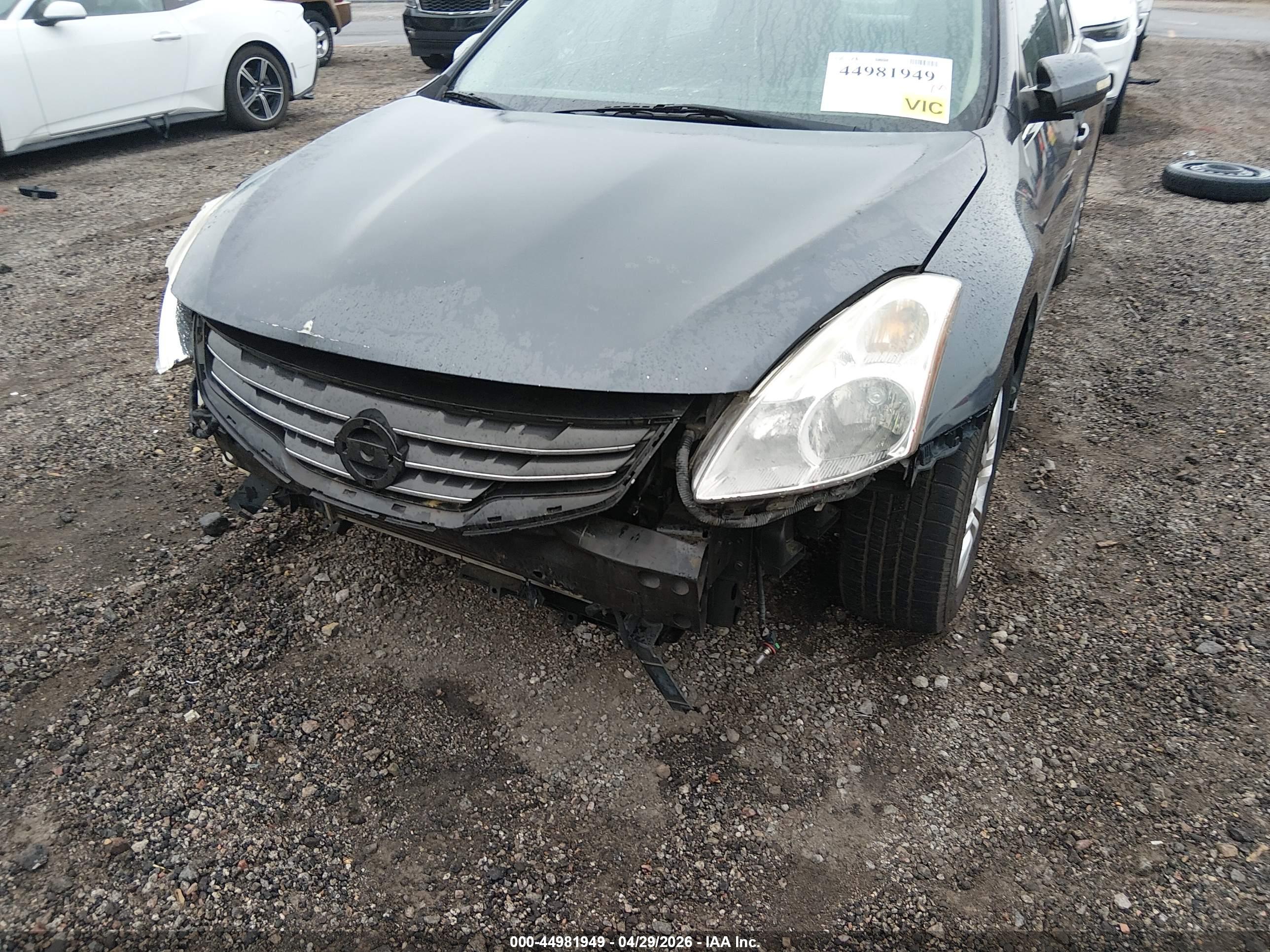 NISSAN ALTIMA image 6