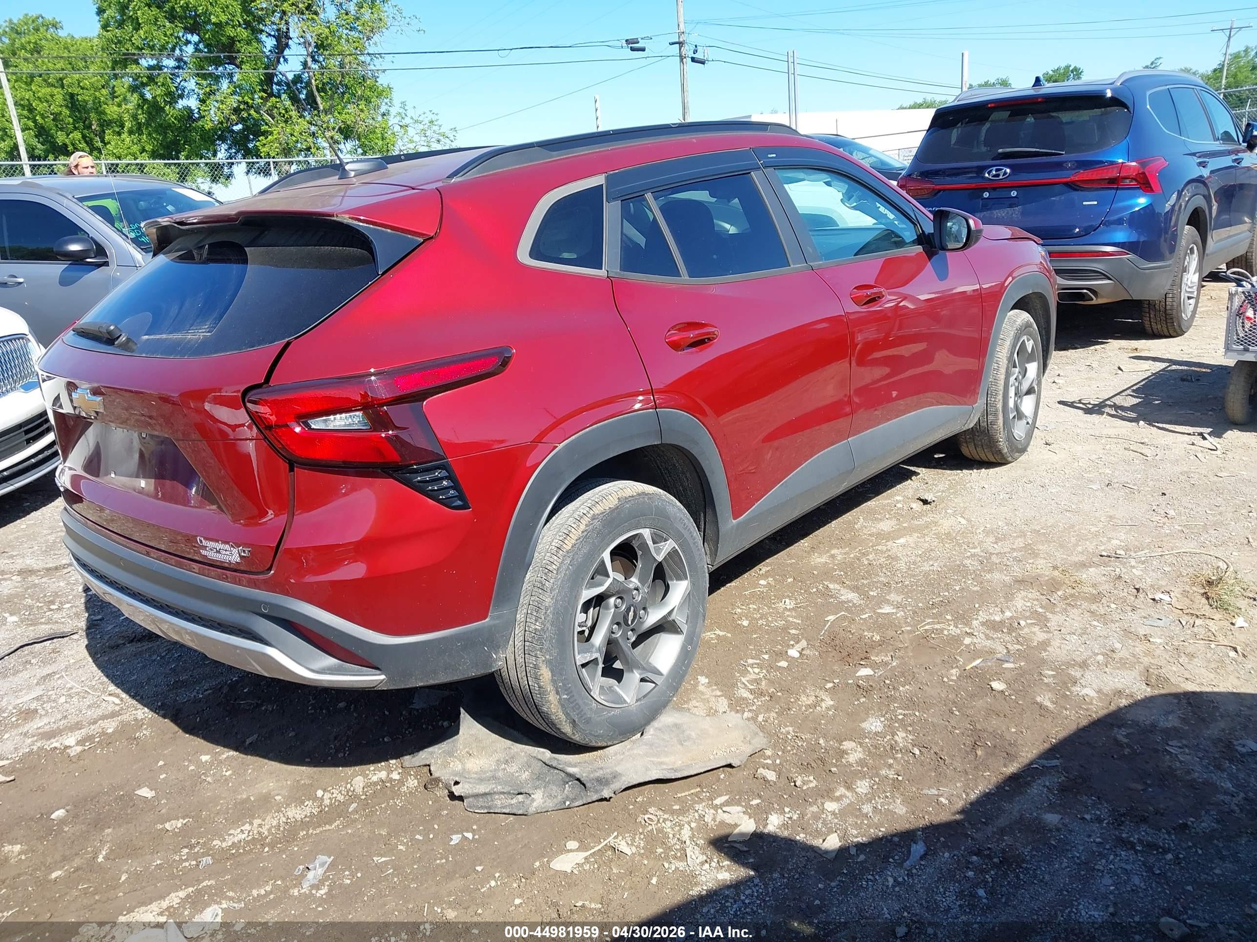 CHEVROLET TRAX image 4