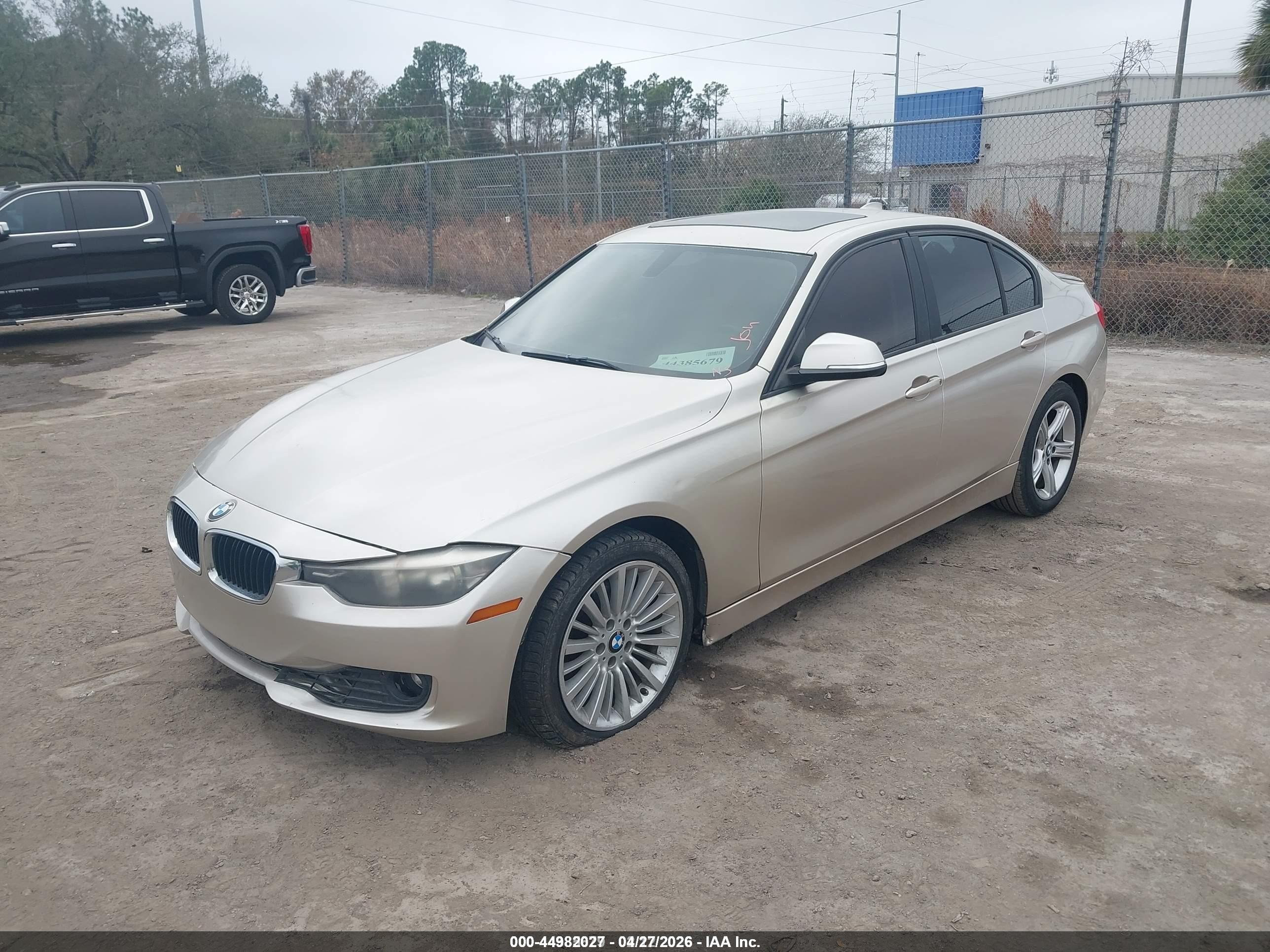 BMW 328I image 2