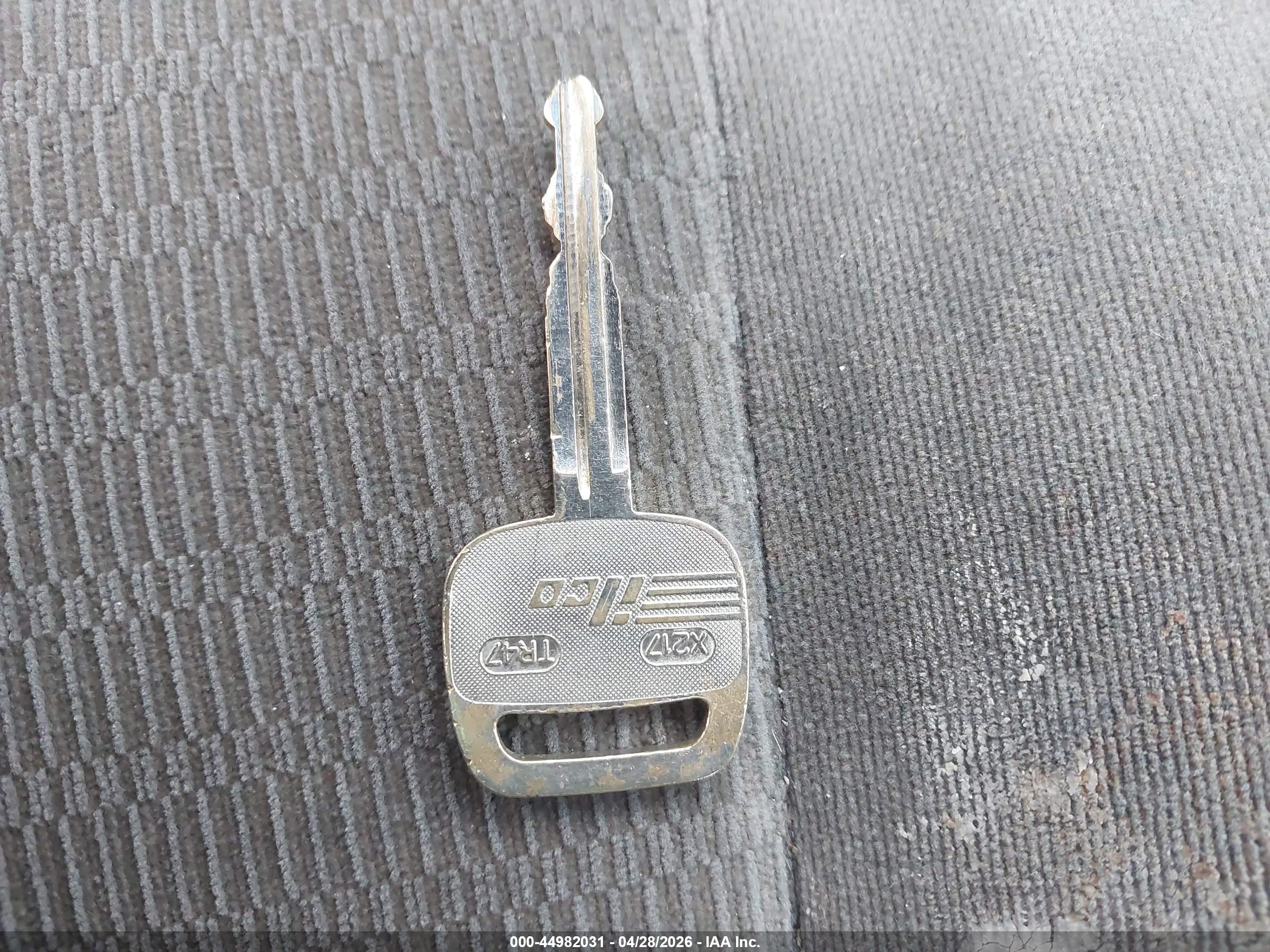 TOYOTA CAMRY image 11