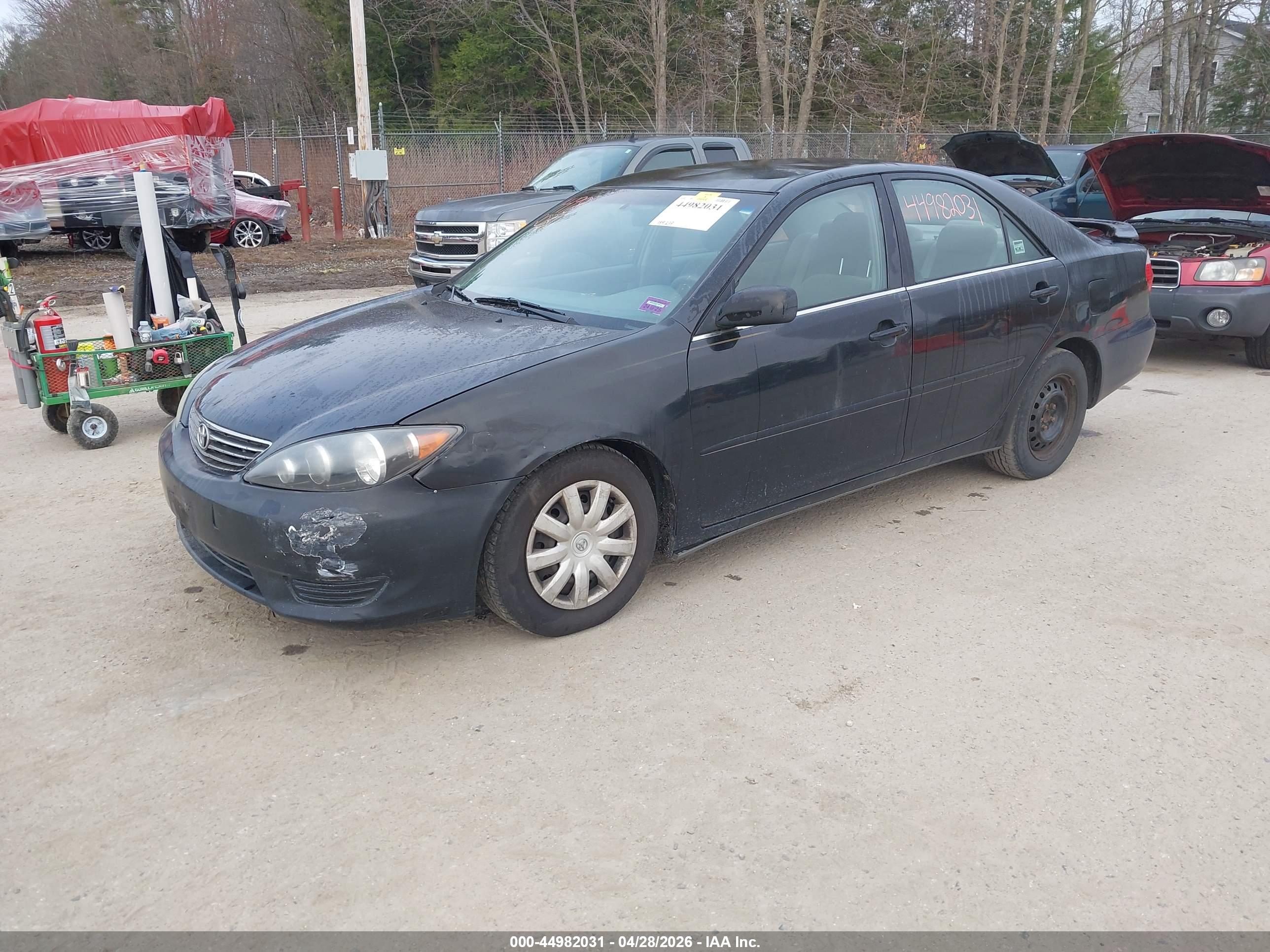 TOYOTA CAMRY image 2