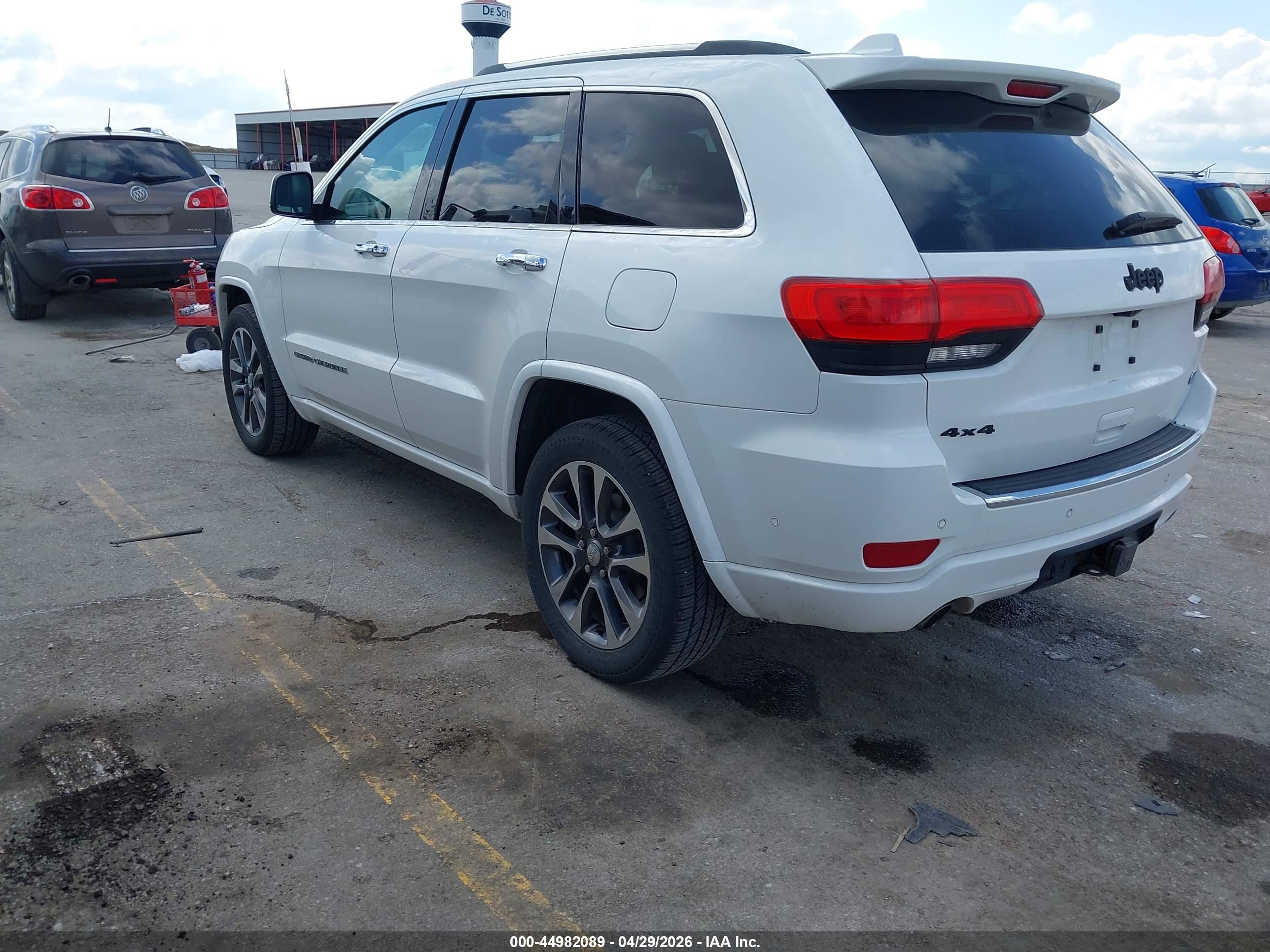 JEEP GRAND image 3
