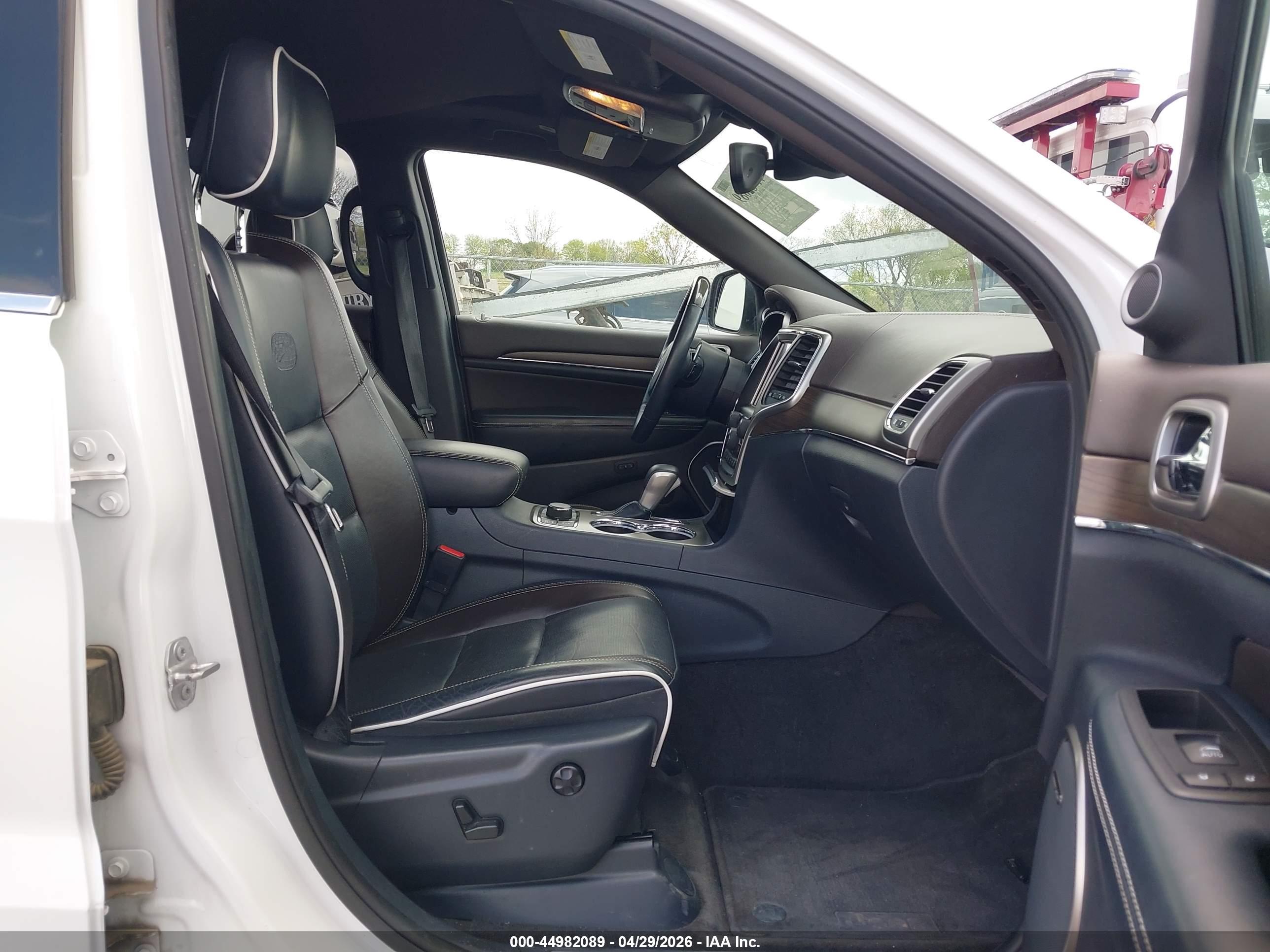JEEP GRAND image 5