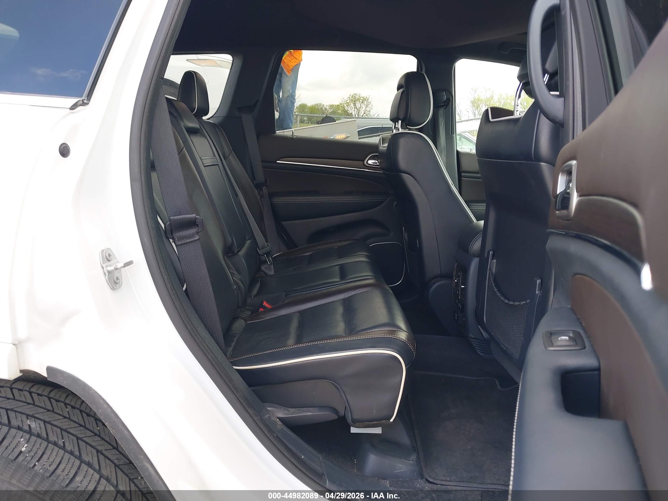 JEEP GRAND image 8