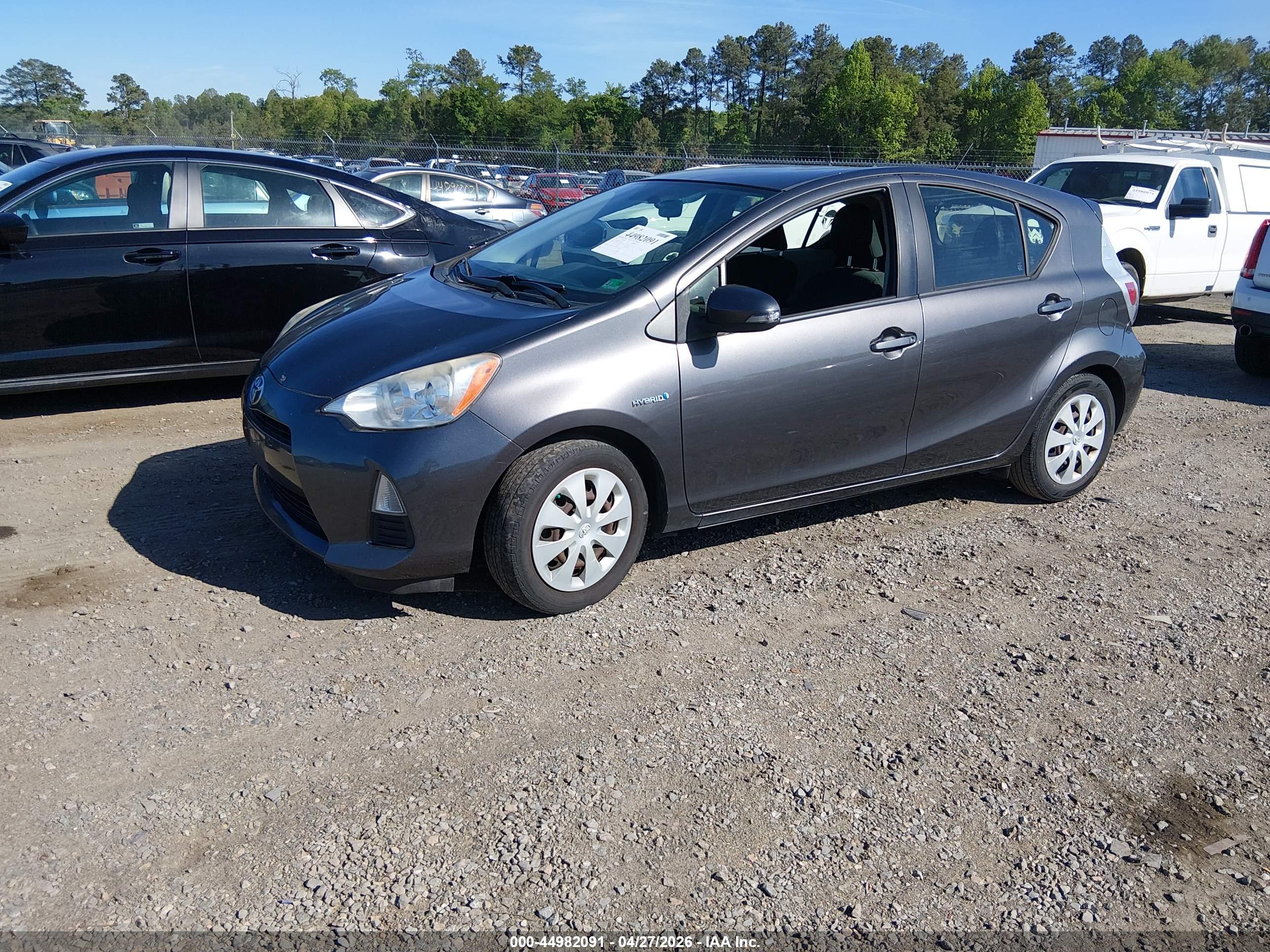 TOYOTA PRIUS image 2