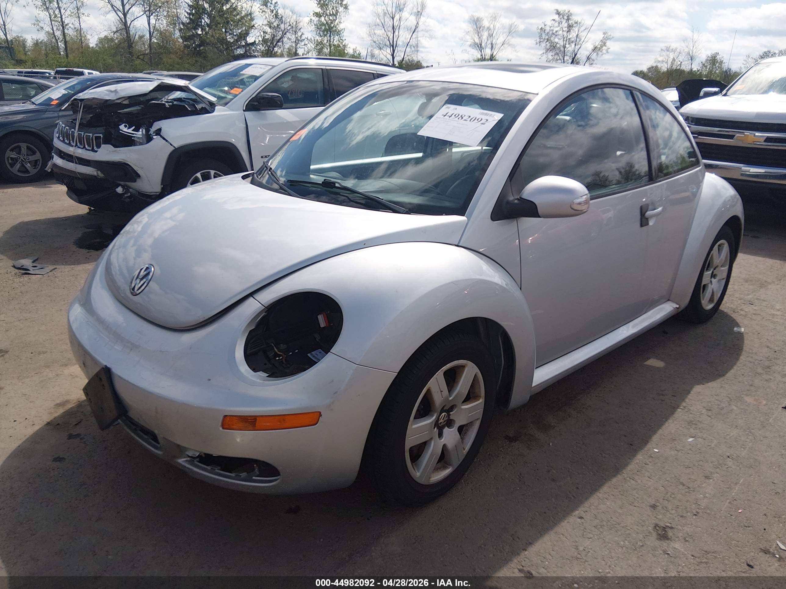 VOLKSWAGEN NEW image 2