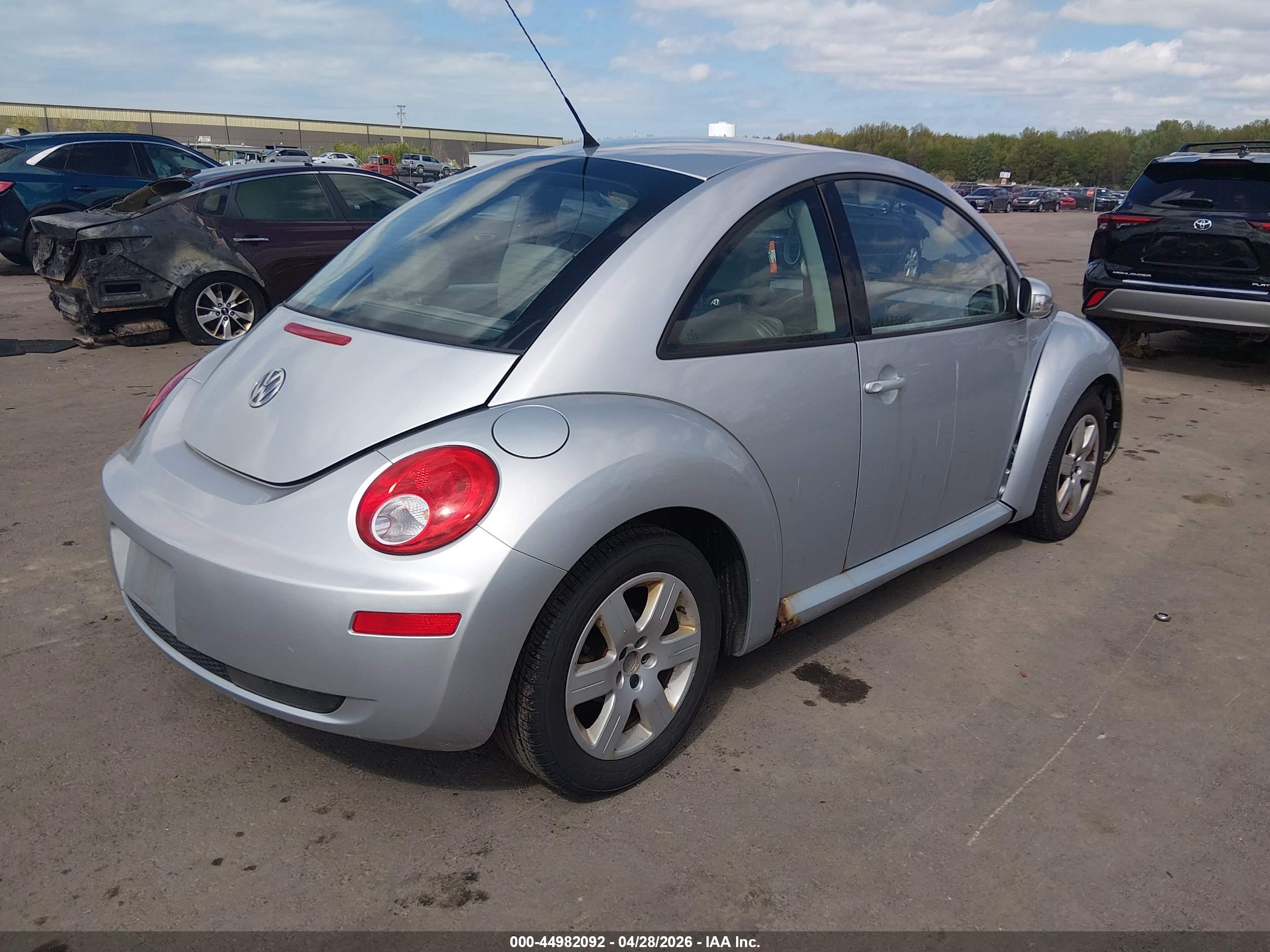 VOLKSWAGEN NEW image 4