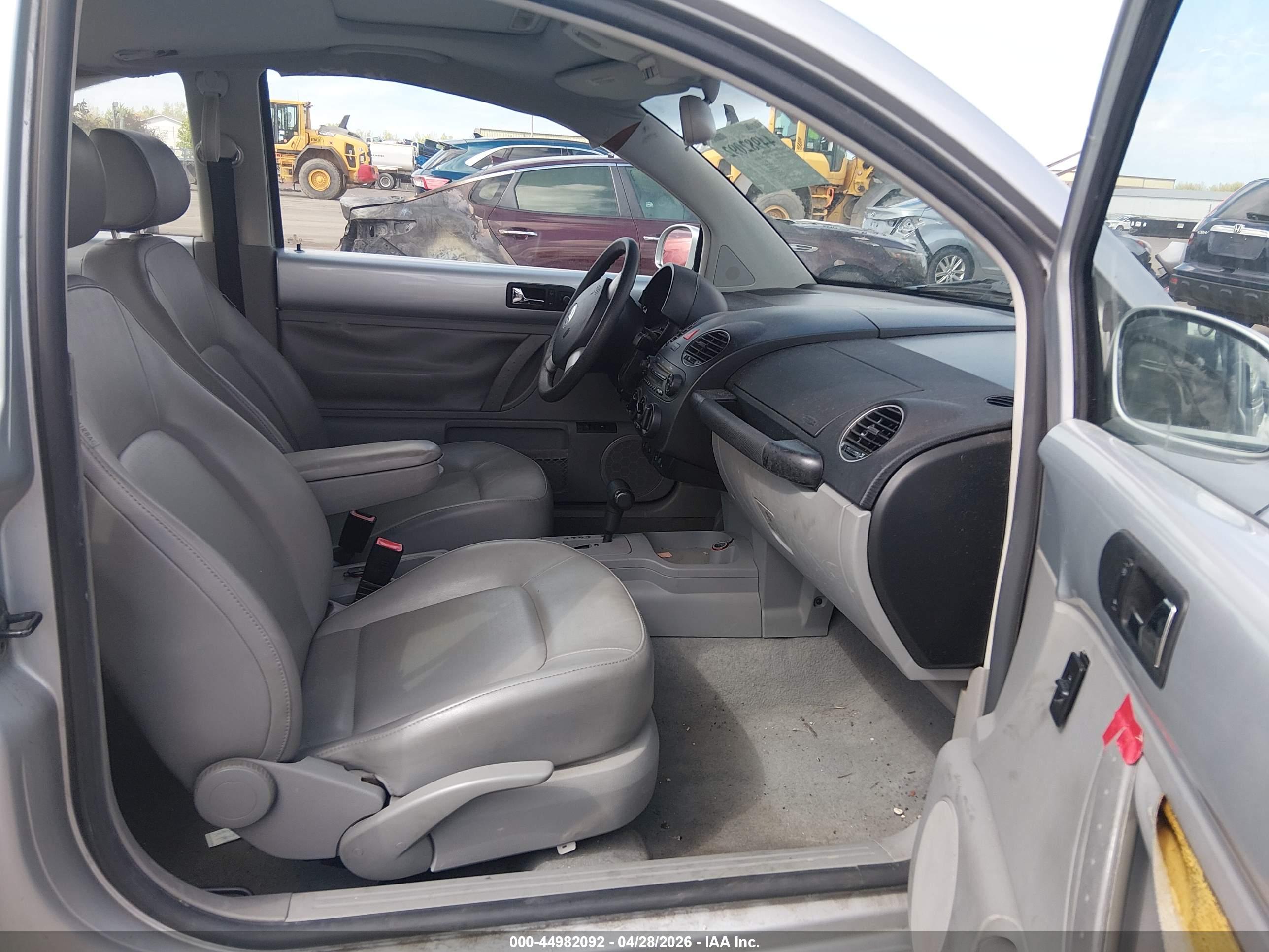 VOLKSWAGEN NEW image 5