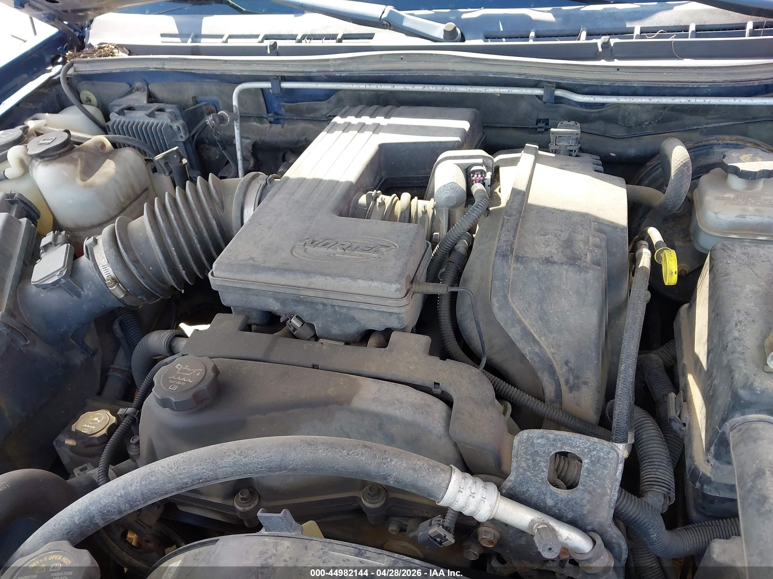 CHEVROLET COLORADO image 10