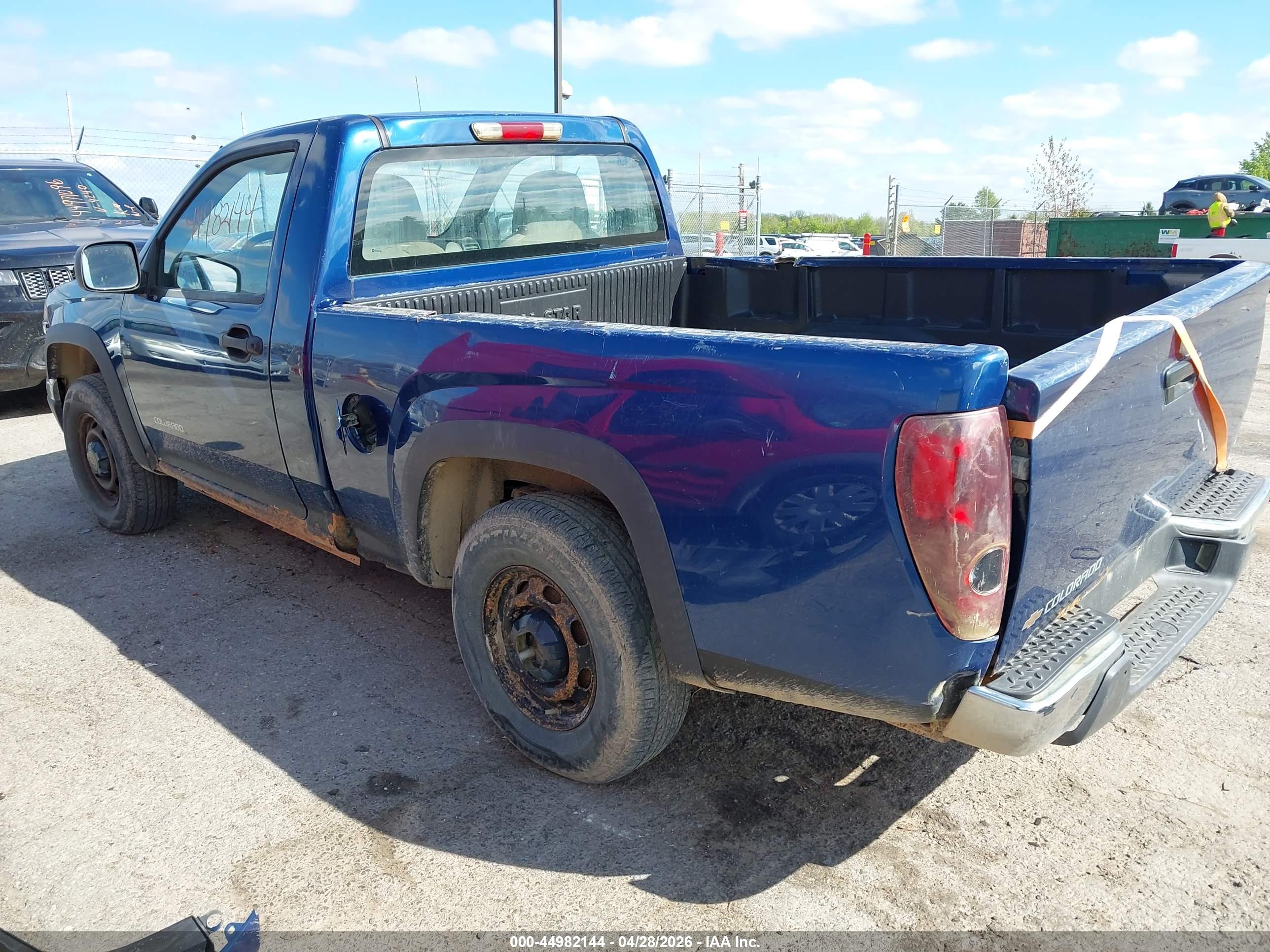 CHEVROLET COLORADO image 3